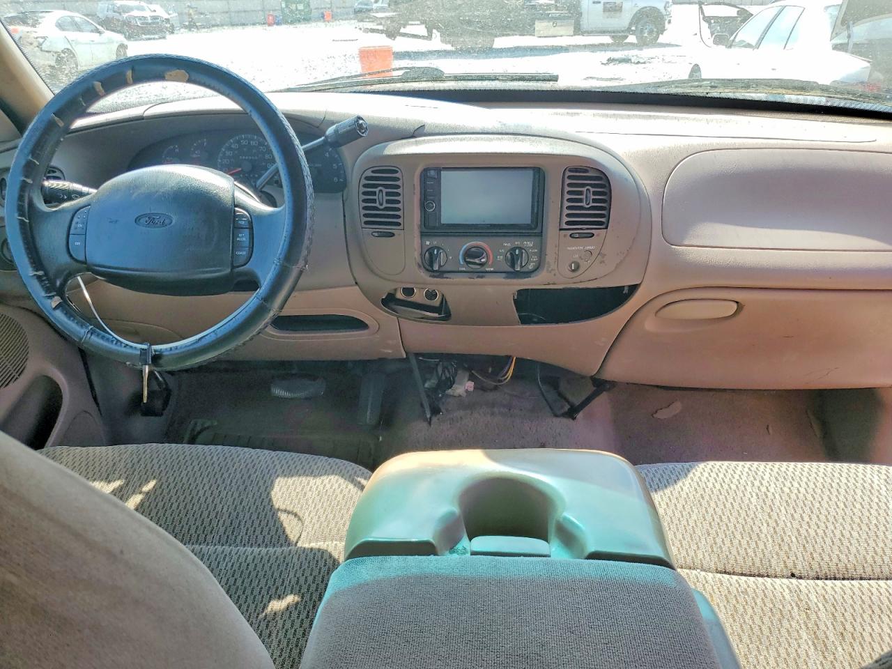 1997 Ford F150 Beige vin: 1FTDX1767VNB11958
