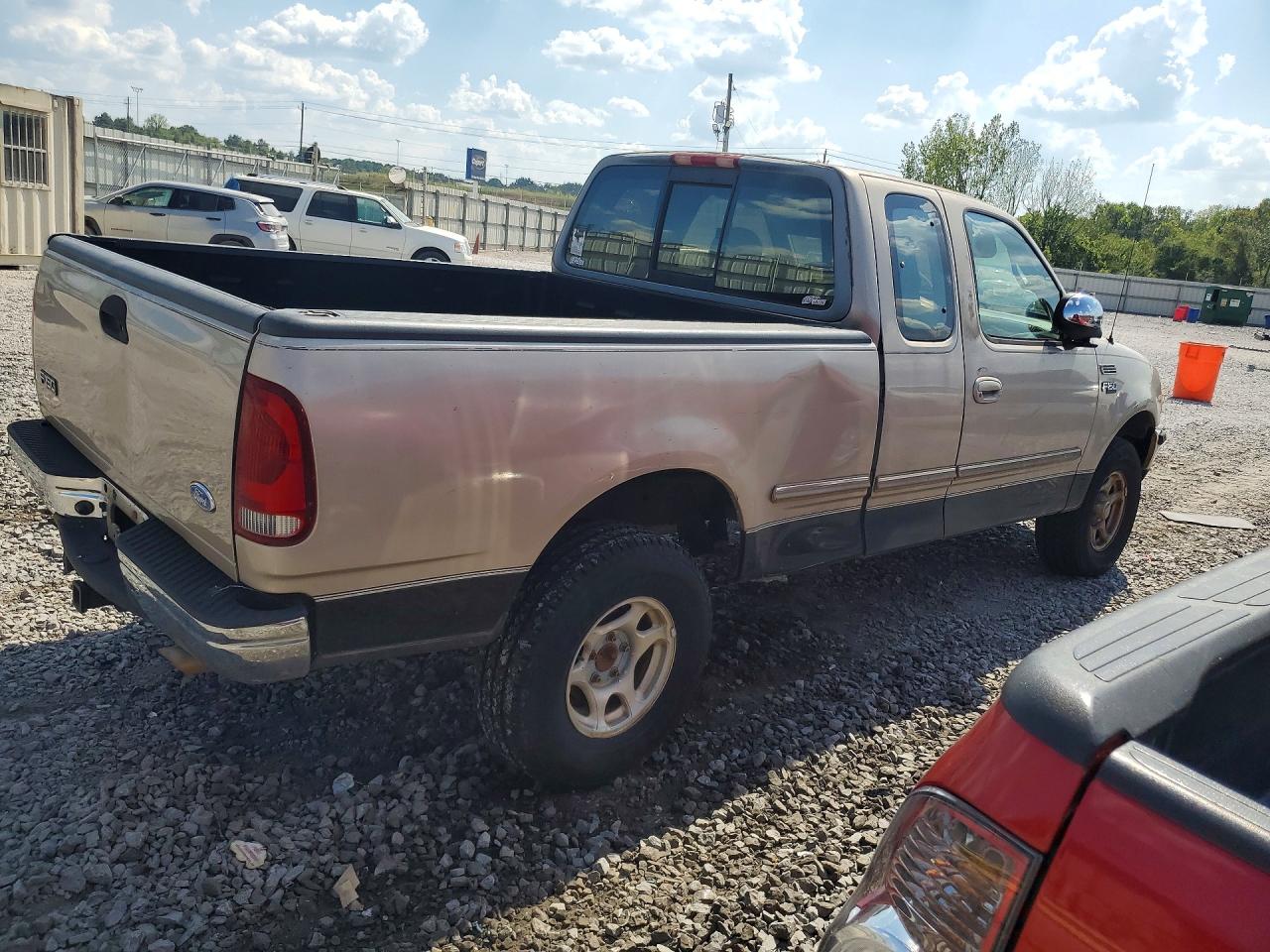 1997 Ford F150 Beige vin: 1FTDX1767VNB11958