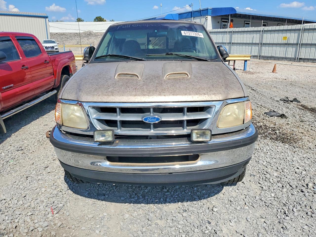 1997 Ford F150 Beige vin: 1FTDX1767VNB11958