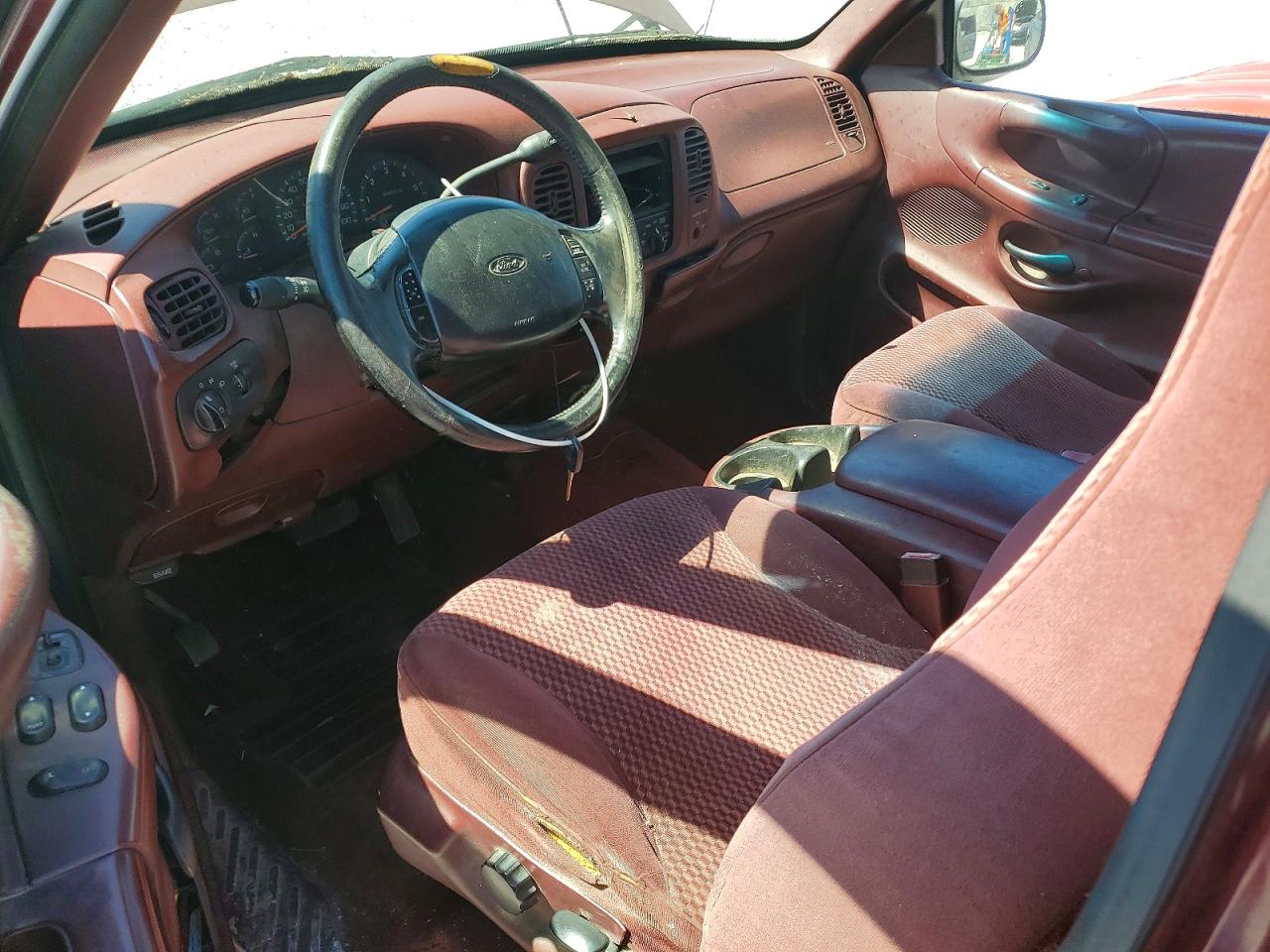 1997 Ford F150 Burgundy vin: 1FTDX1769VKA79855