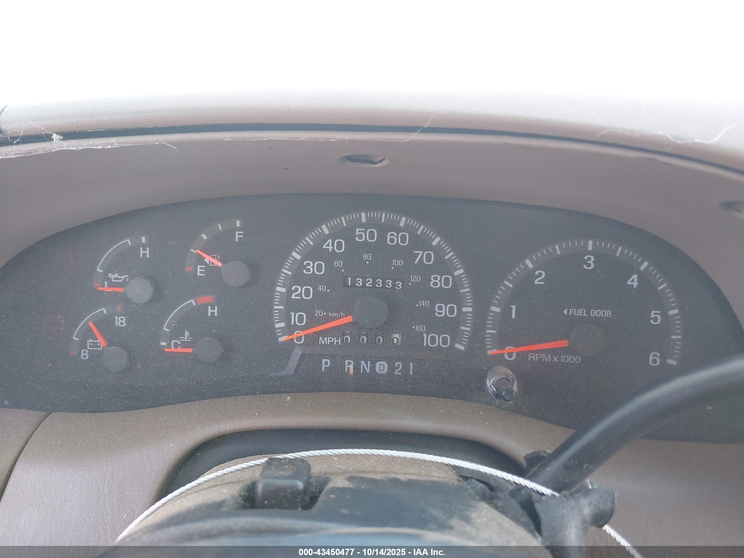 1997 Ford F150   White vin: 1FTDX17W0VKB53311