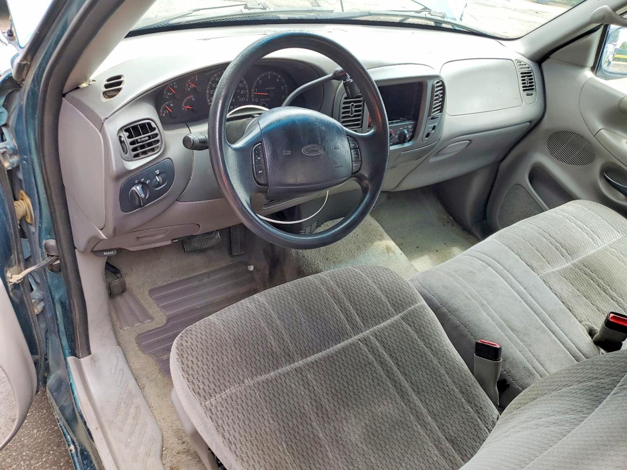 1997 Ford F-150 Standard Regul Green vin: 1FTDX17W4VKB66708