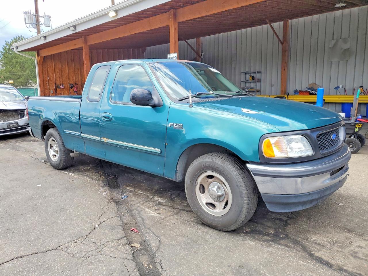 1997 Ford F-150 Standard Regul Green vin: 1FTDX17W4VKB66708