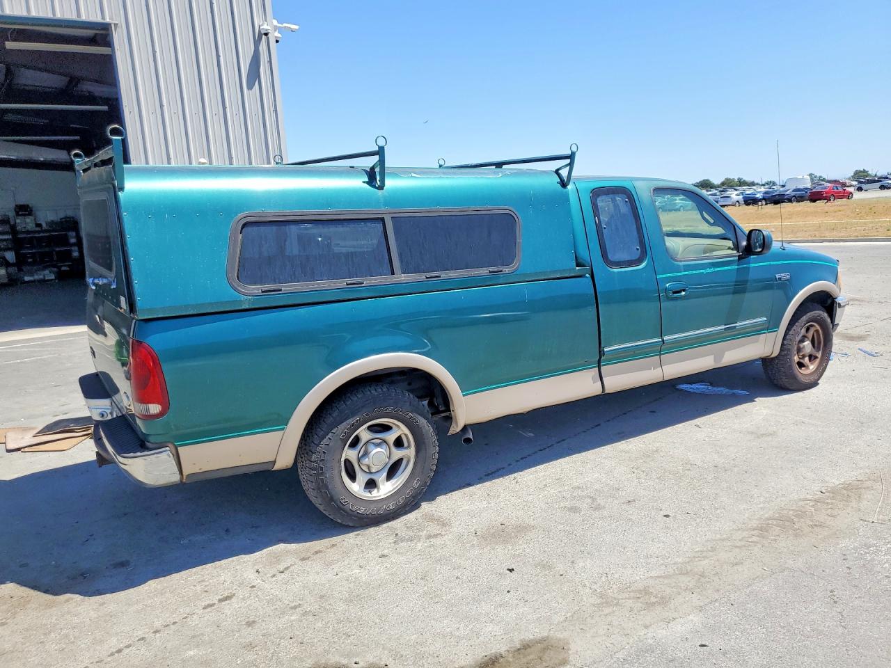 1997 Ford F150 Зеленый vin: 1FTDX17W8VKB83561