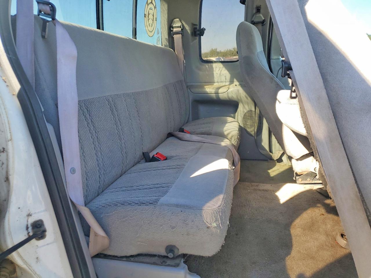 1997 Ford F150 Белый vin: 1FTDX1864VKA12644