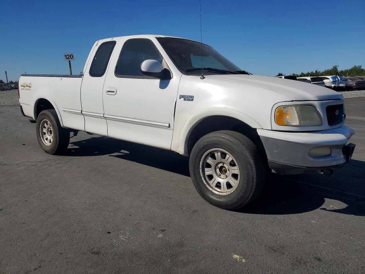 1997 Ford F150 Белый vin: 1FTDX1864VKA12644