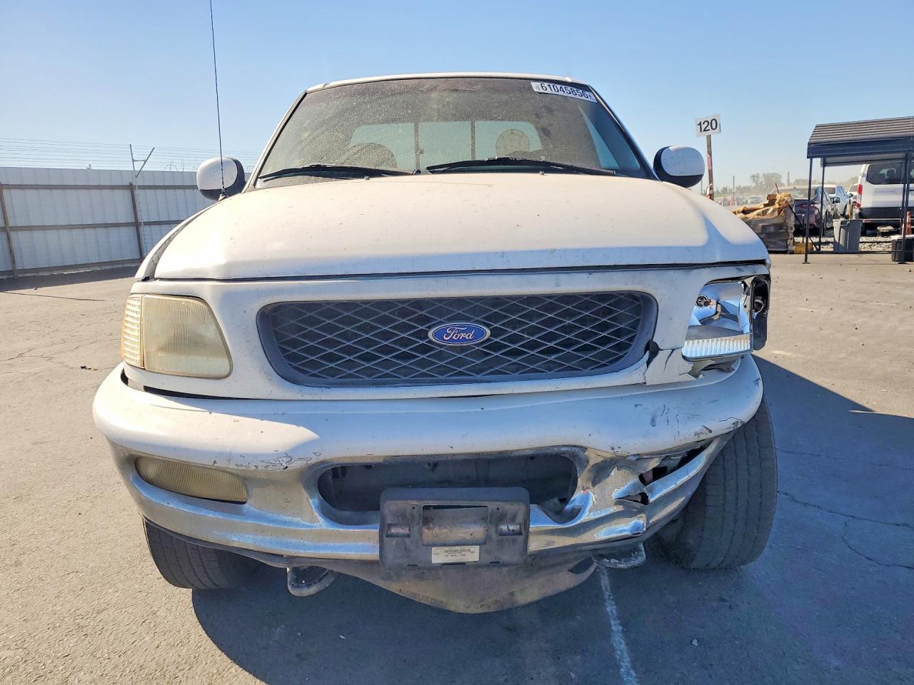 1997 Ford F150 Белый vin: 1FTDX1864VKA12644