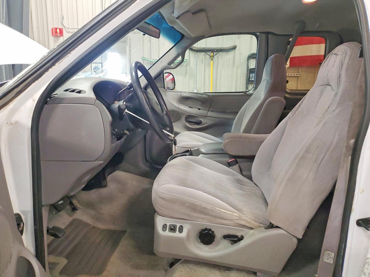 1997 Ford F150 White vin: 1FTDX1868VKA47106