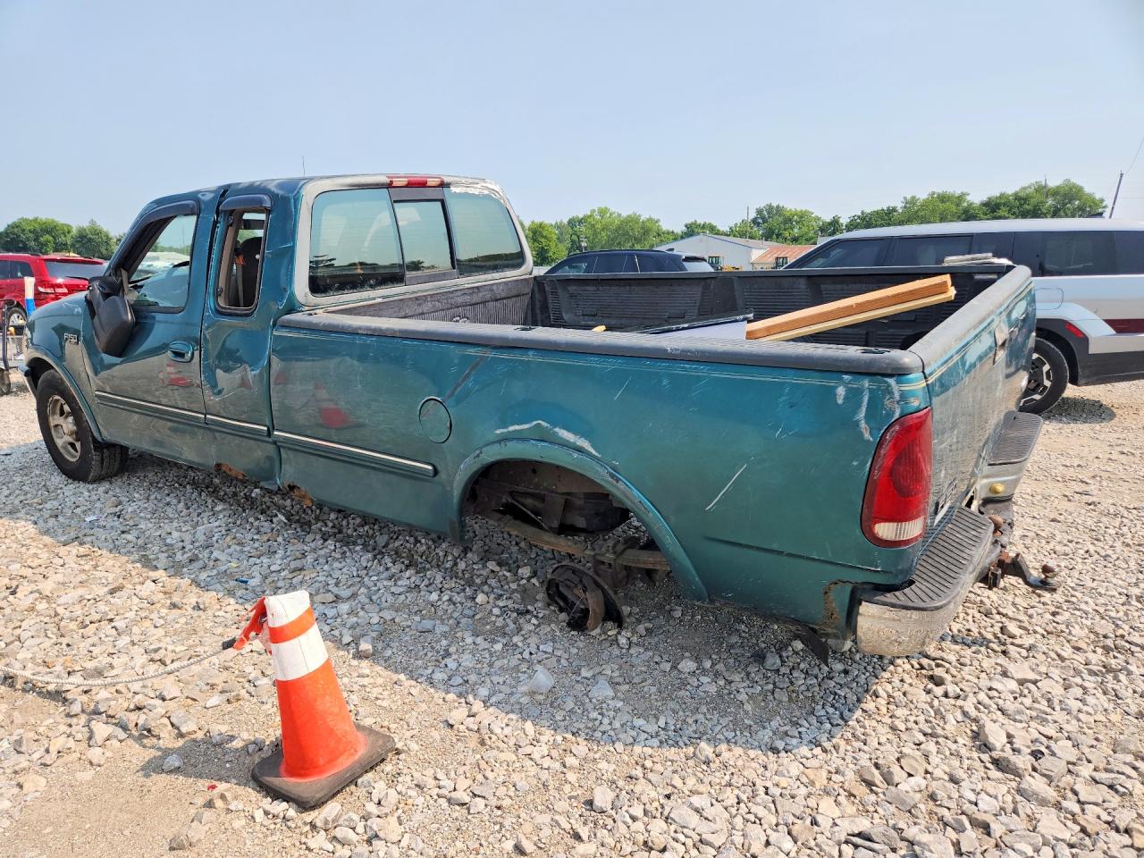 1997 Ford F150 Green vin: 1FTDX1869VKA53058