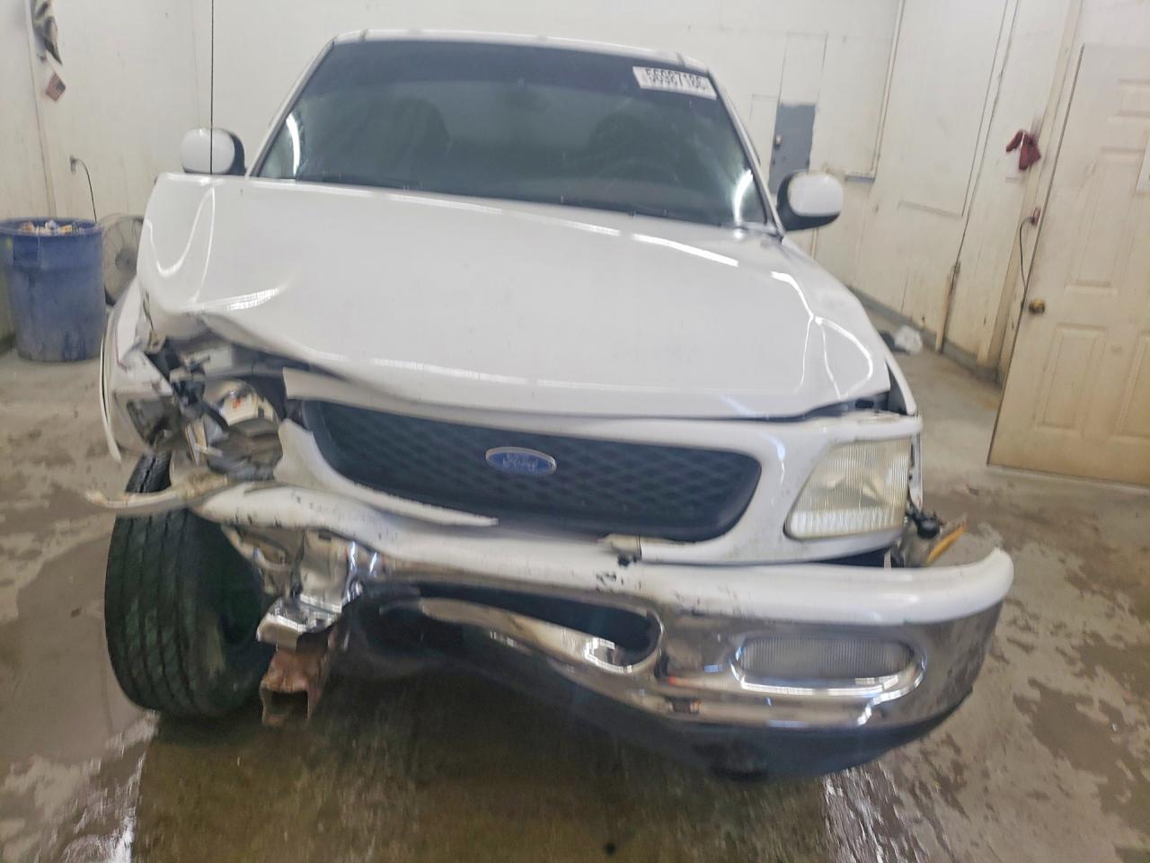 1997 Ford F150 Белый vin: 1FTDX18W4VNC99272