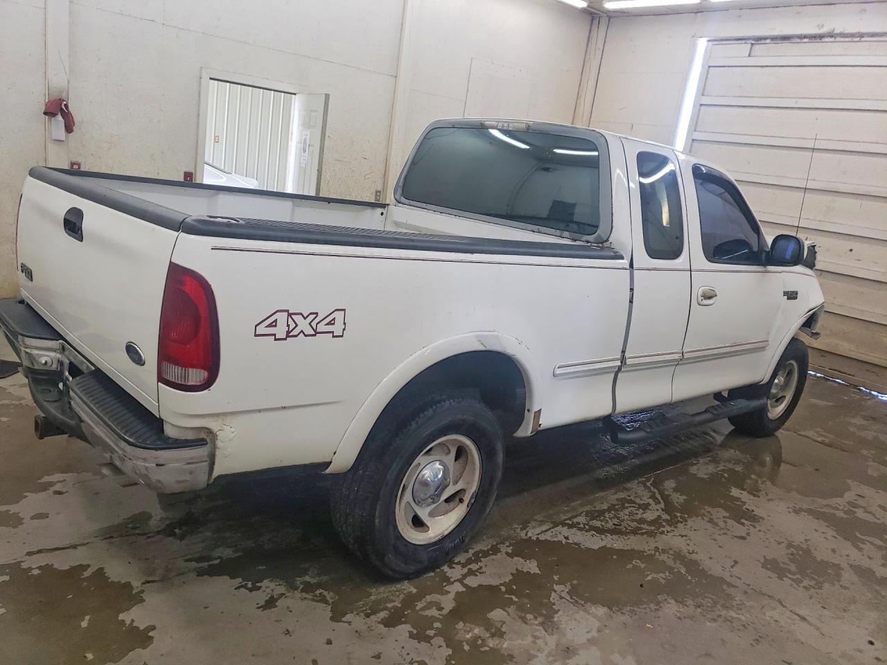 1997 Ford F150 Белый vin: 1FTDX18W4VNC99272