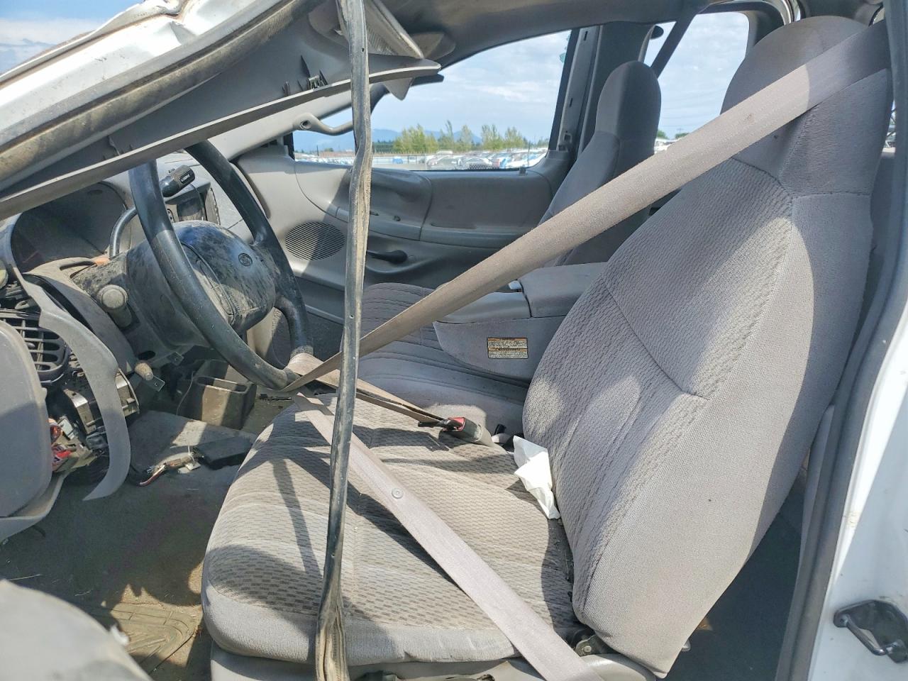 1997 Ford F150 White vin: 1FTDX18W7VKB92556