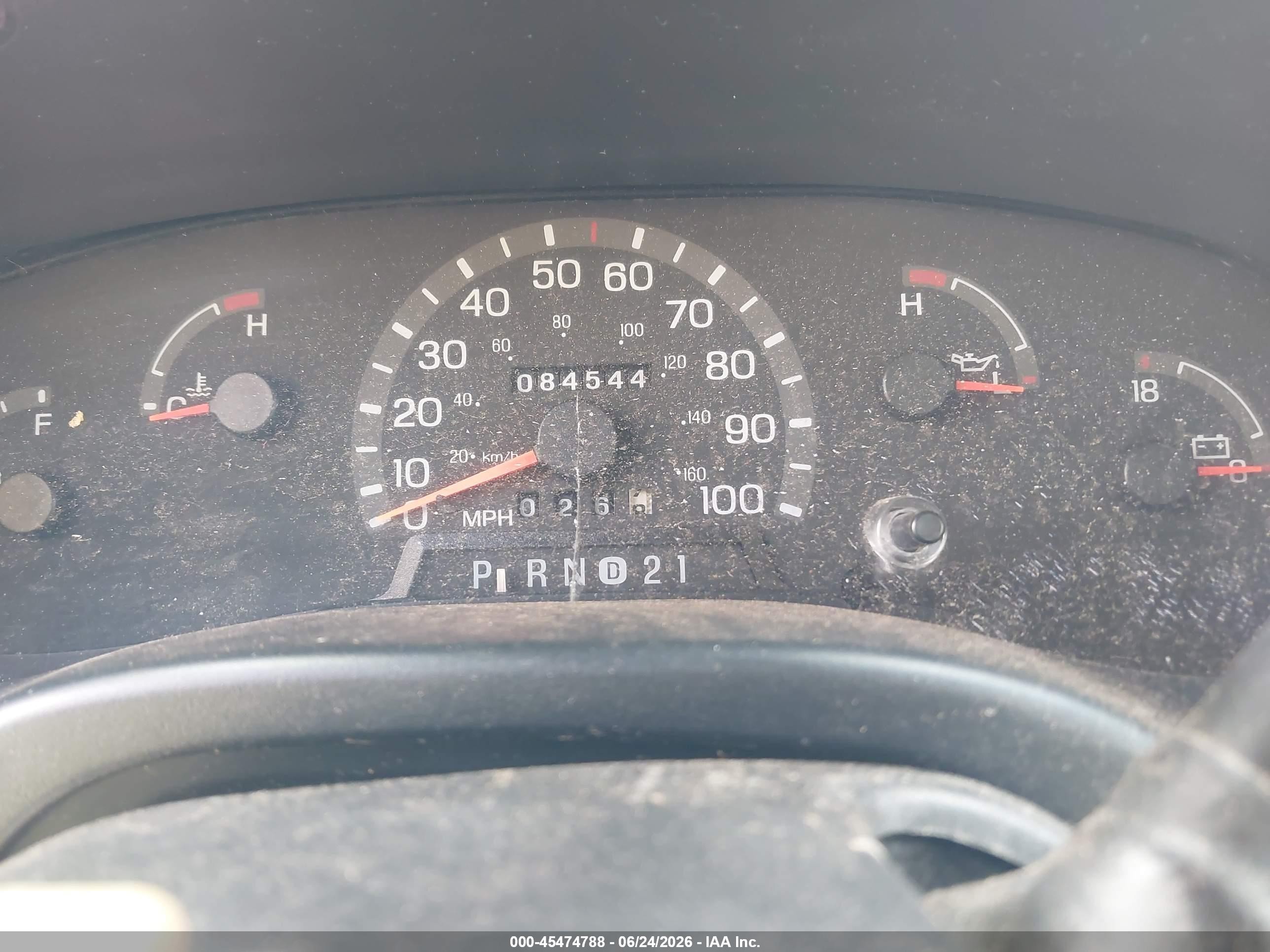 1997 Ford E-150 Standard White vin: 1FTEE1426VHB47943