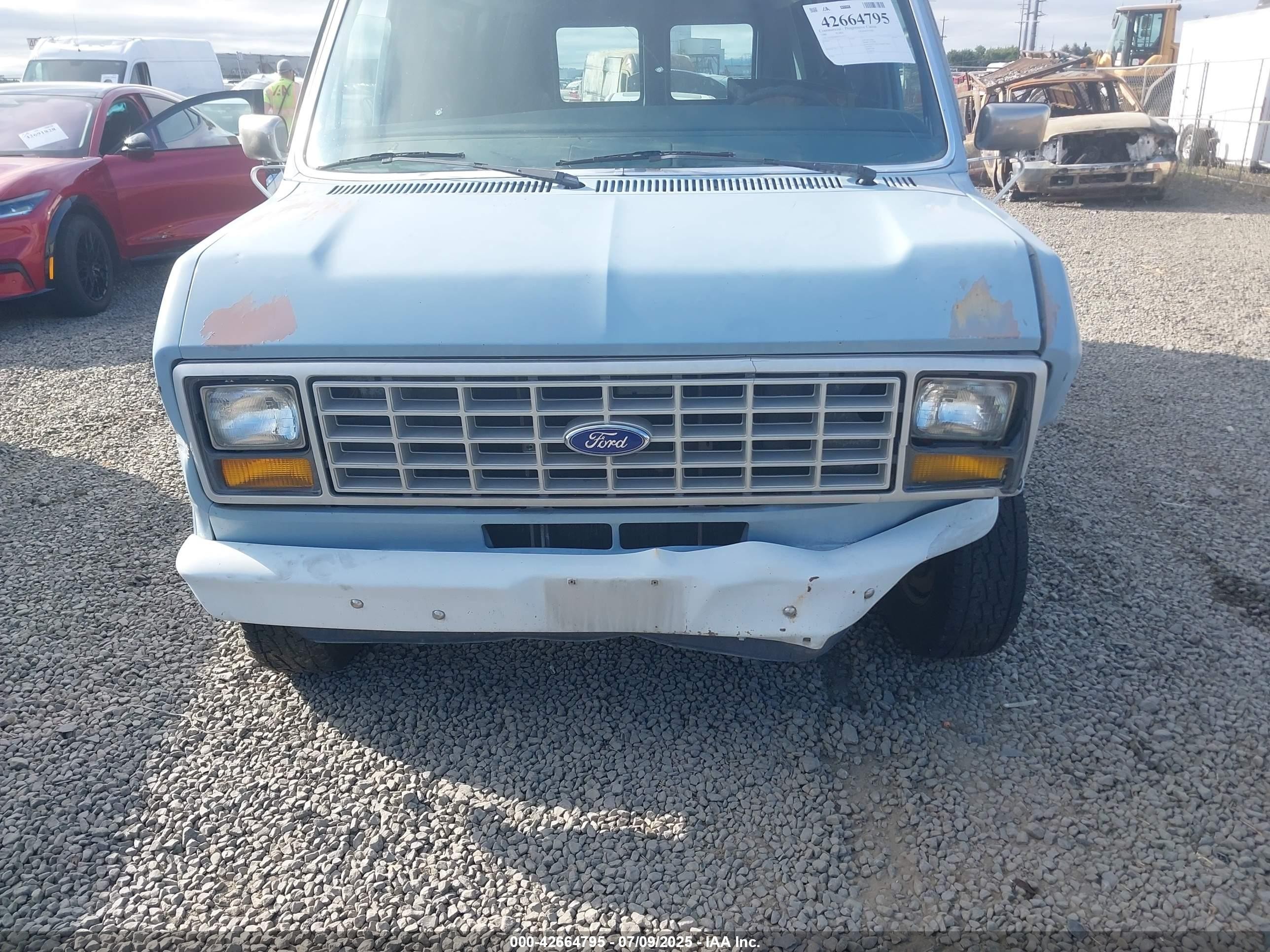 1988 Ford Econoline E150 Van Light Blue vin: 1FTEE14H2JHA59275