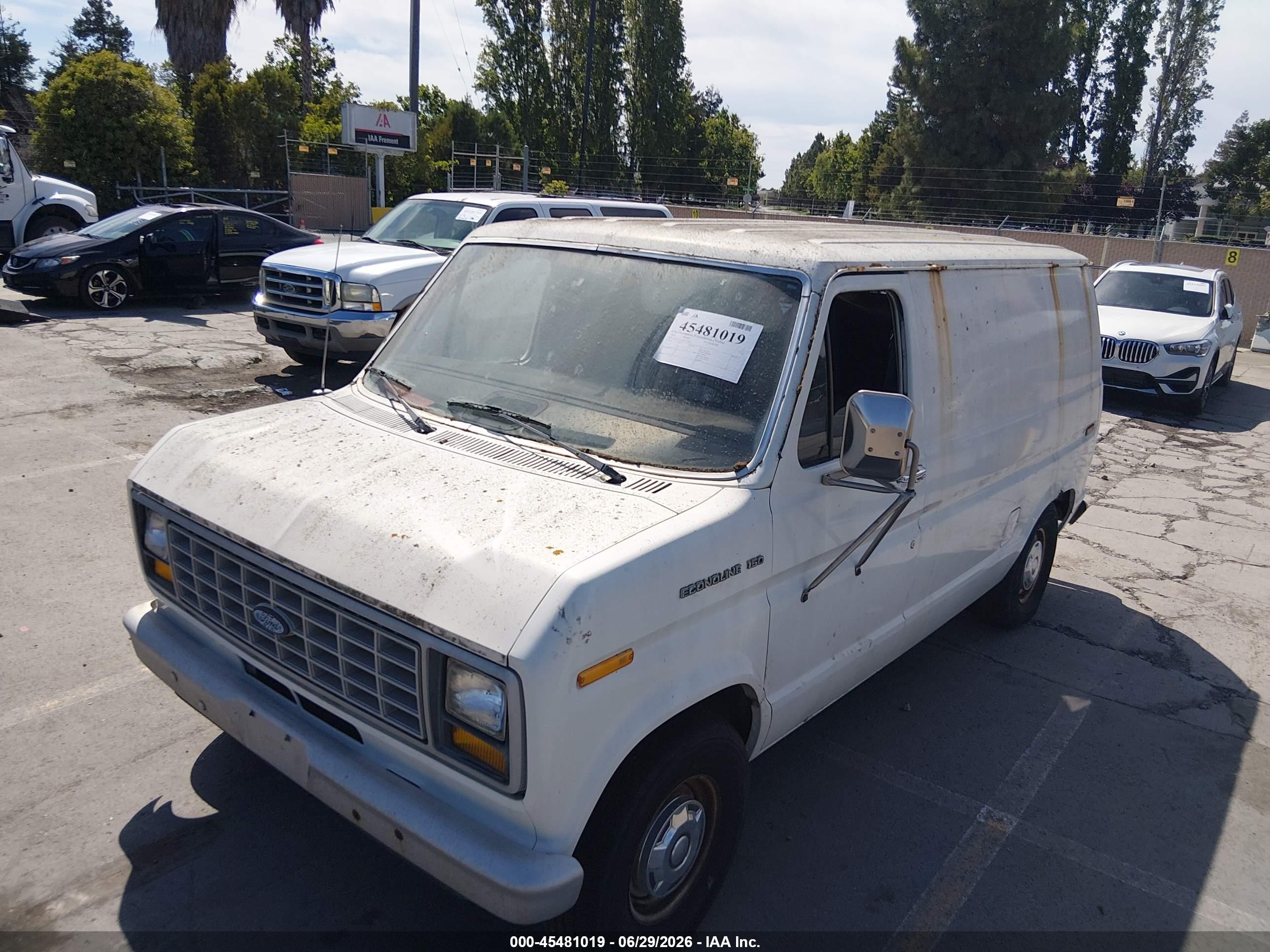 1987 Ford Econoline E150 Van White vin: 1FTEE14Y4HHA53105
