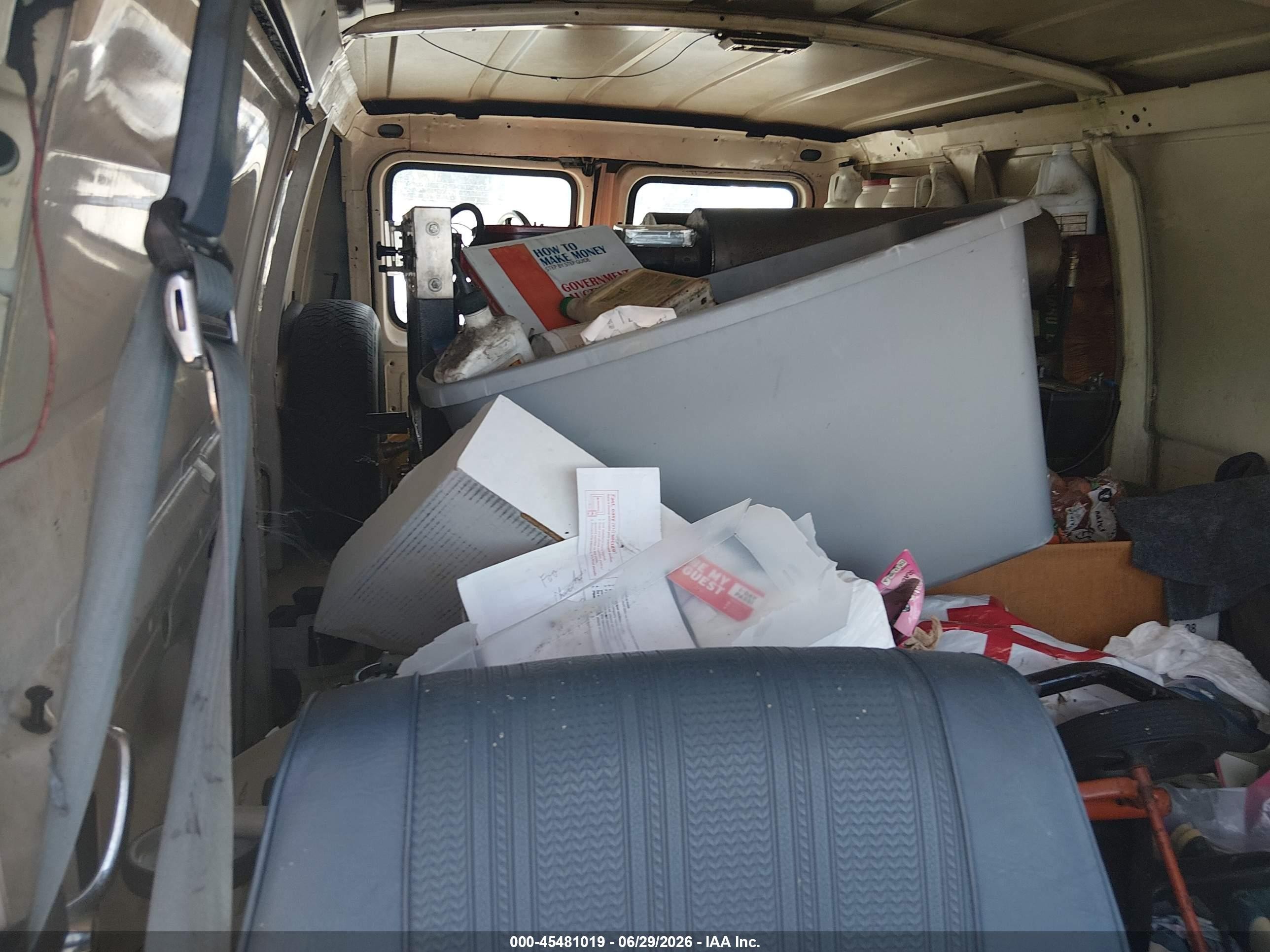1987 Ford Econoline E150 Van White vin: 1FTEE14Y4HHA53105