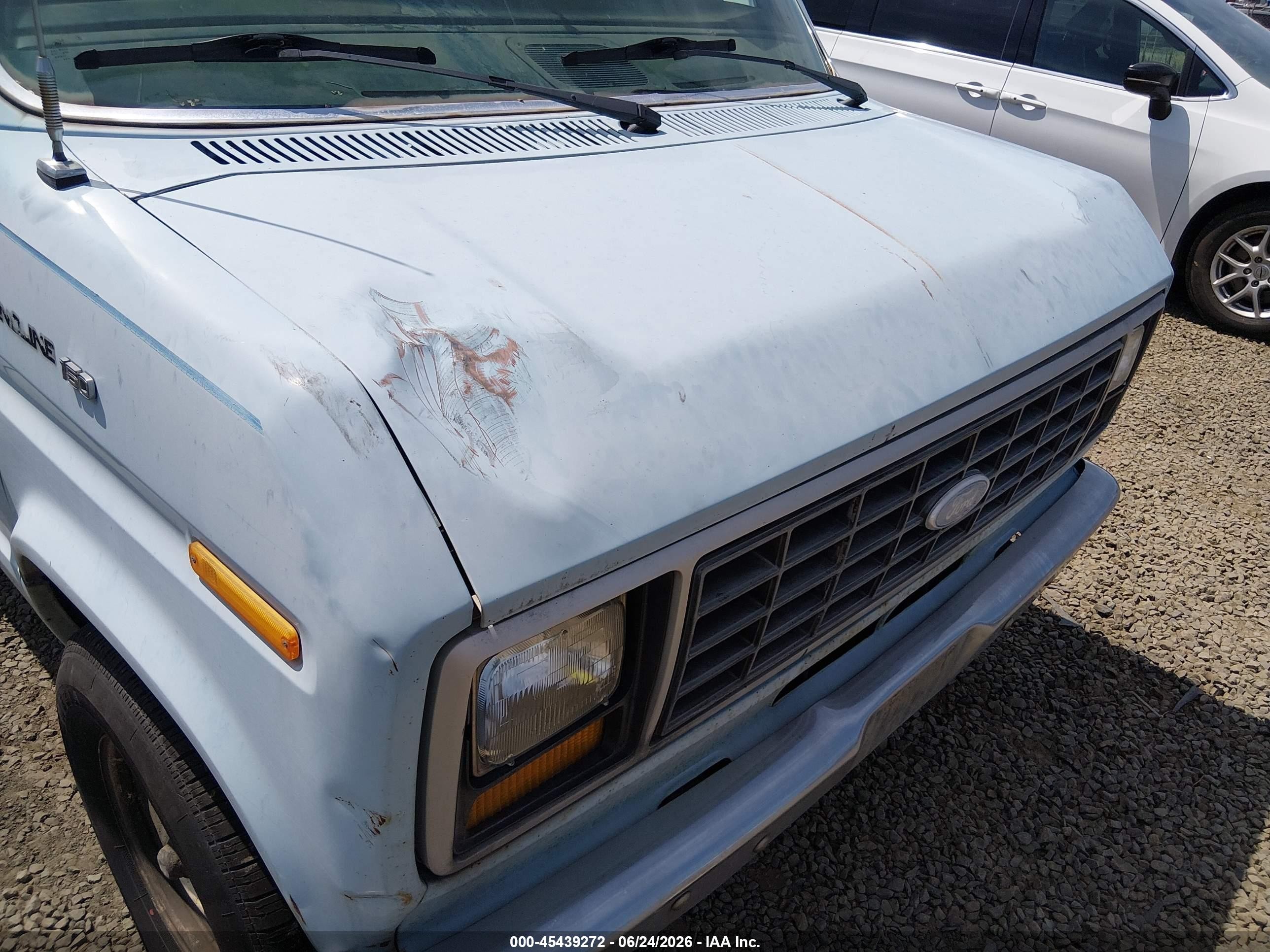1984 Ford Econoline E150 Van Blue vin: 1FTEE14Y8EHB43171
