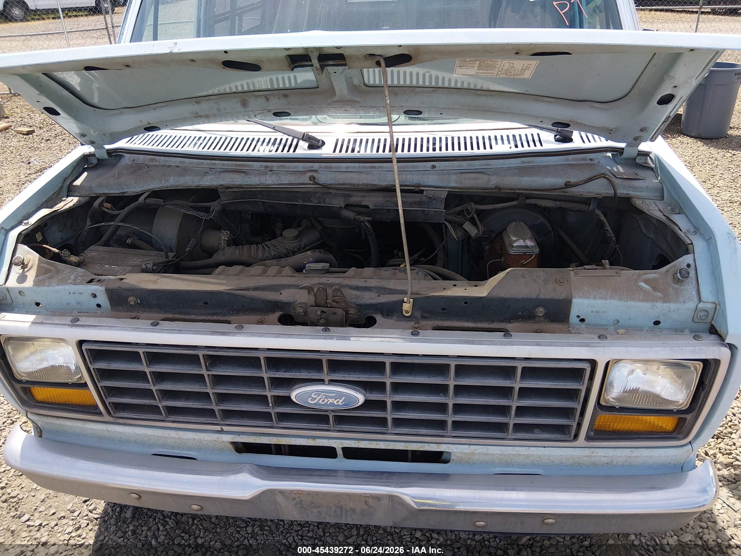 1984 Ford Econoline E150 Van Blue vin: 1FTEE14Y8EHB43171