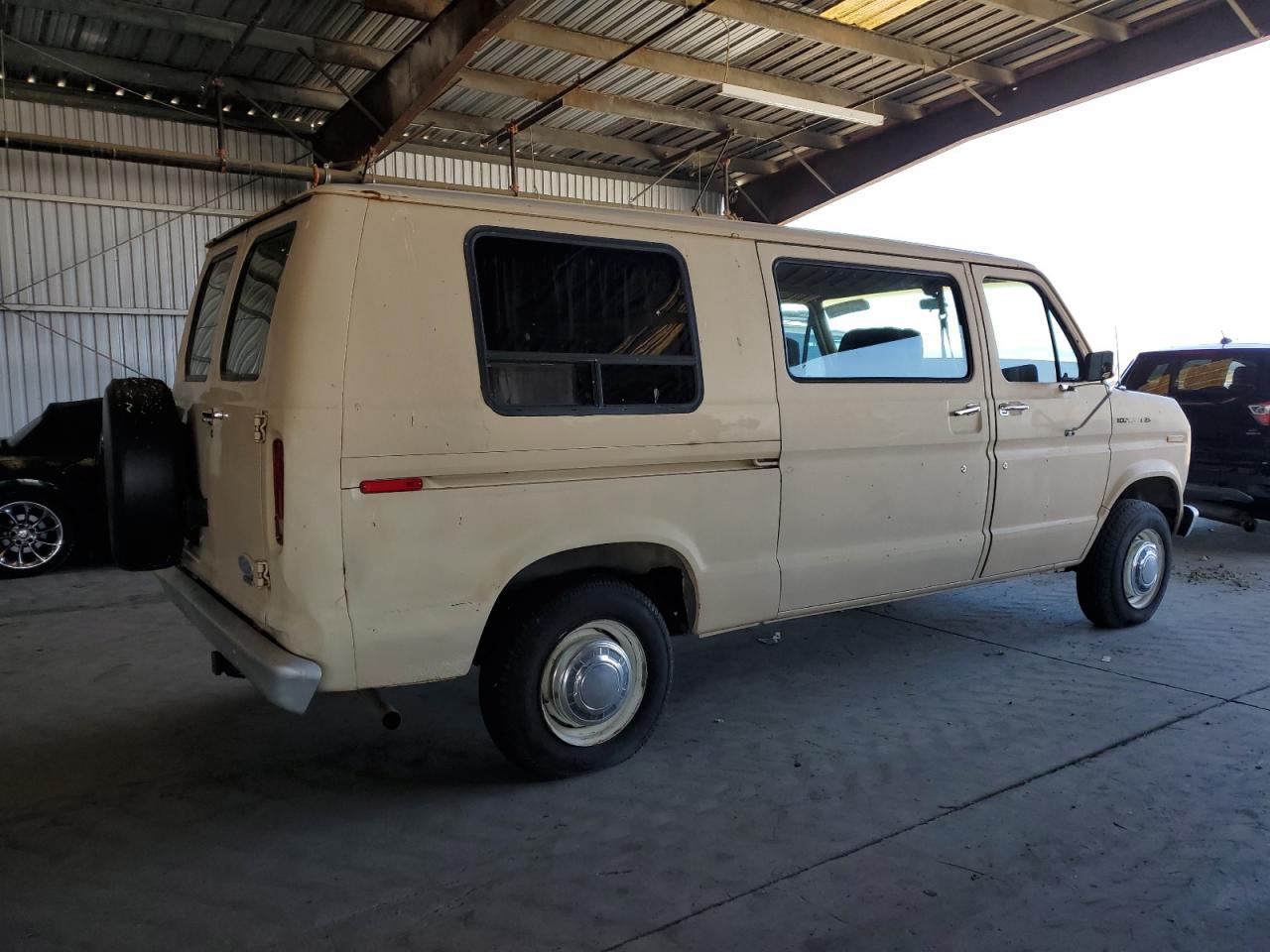 1984 Ford Econoline E250 Van Beige vin: 1FTEE24F5EHB13825
