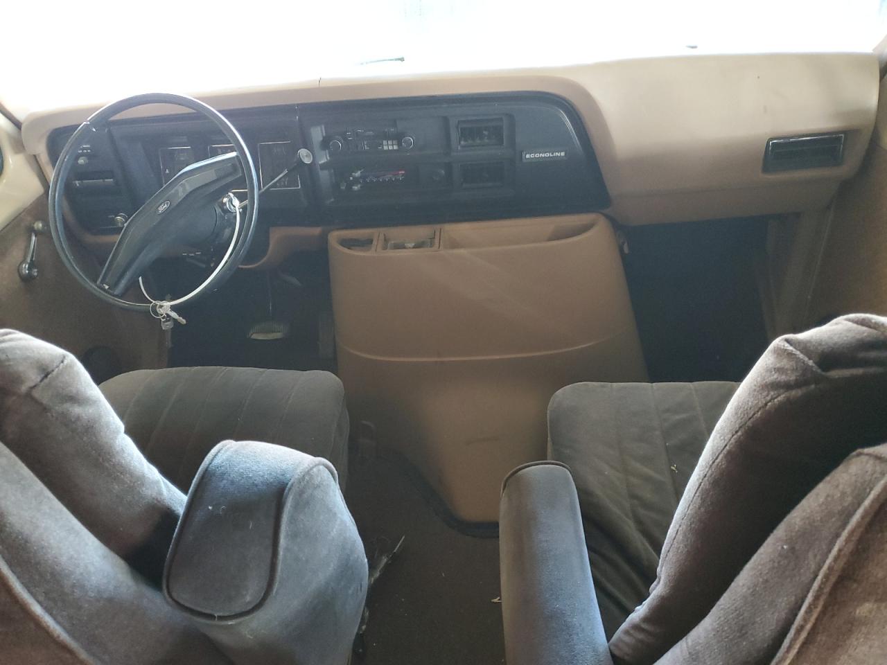1984 Ford Econoline E250 Van Beige vin: 1FTEE24F5EHB13825