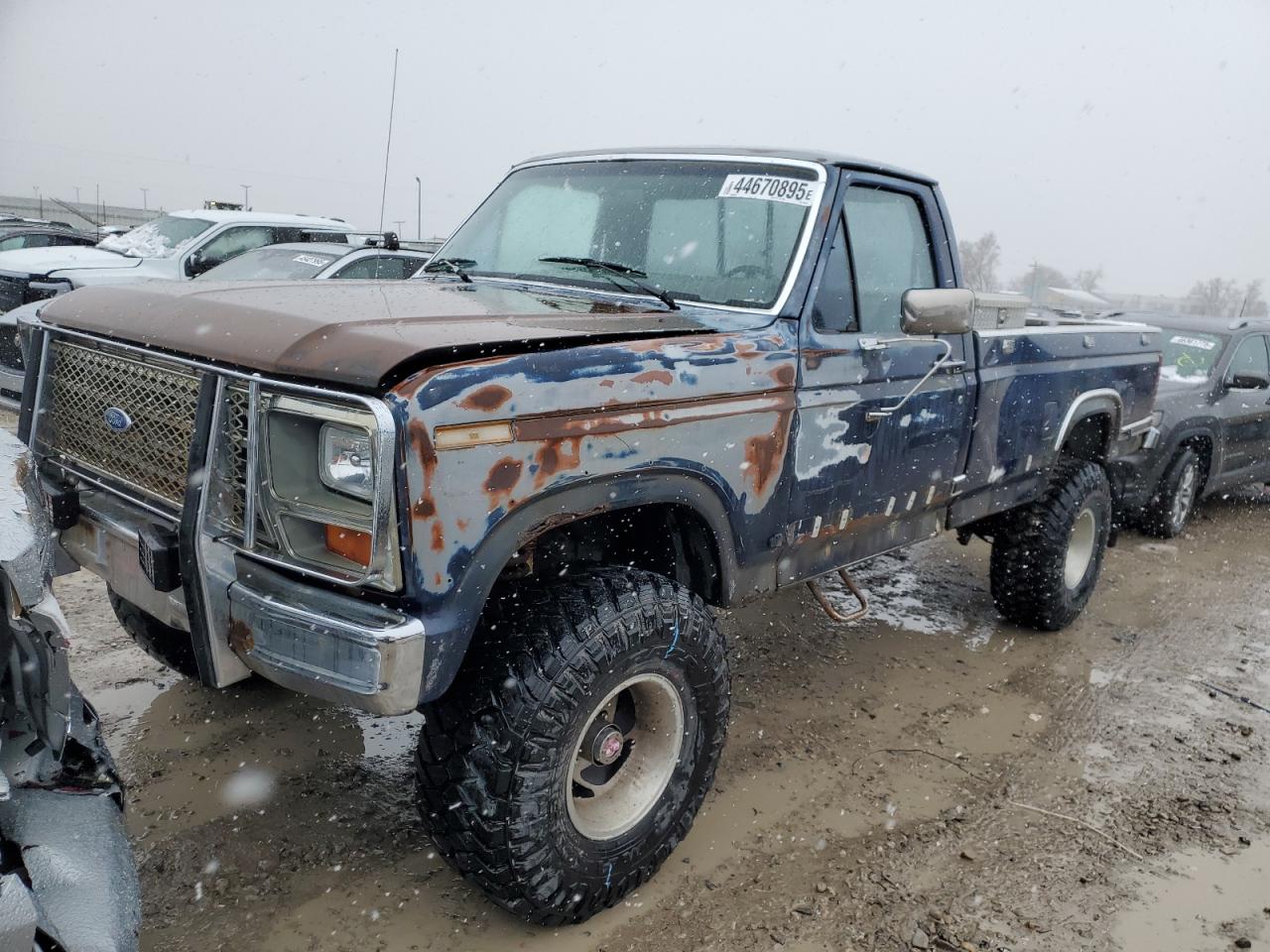 1983 Ford F150 Blue vin: 1FTEF14G1DPB08688