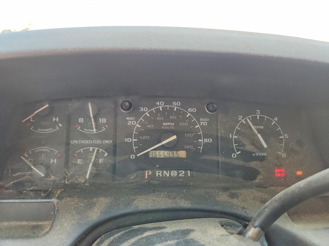 1993 Ford F150 Two Tone vin: 1FTEF14H3PNA01439