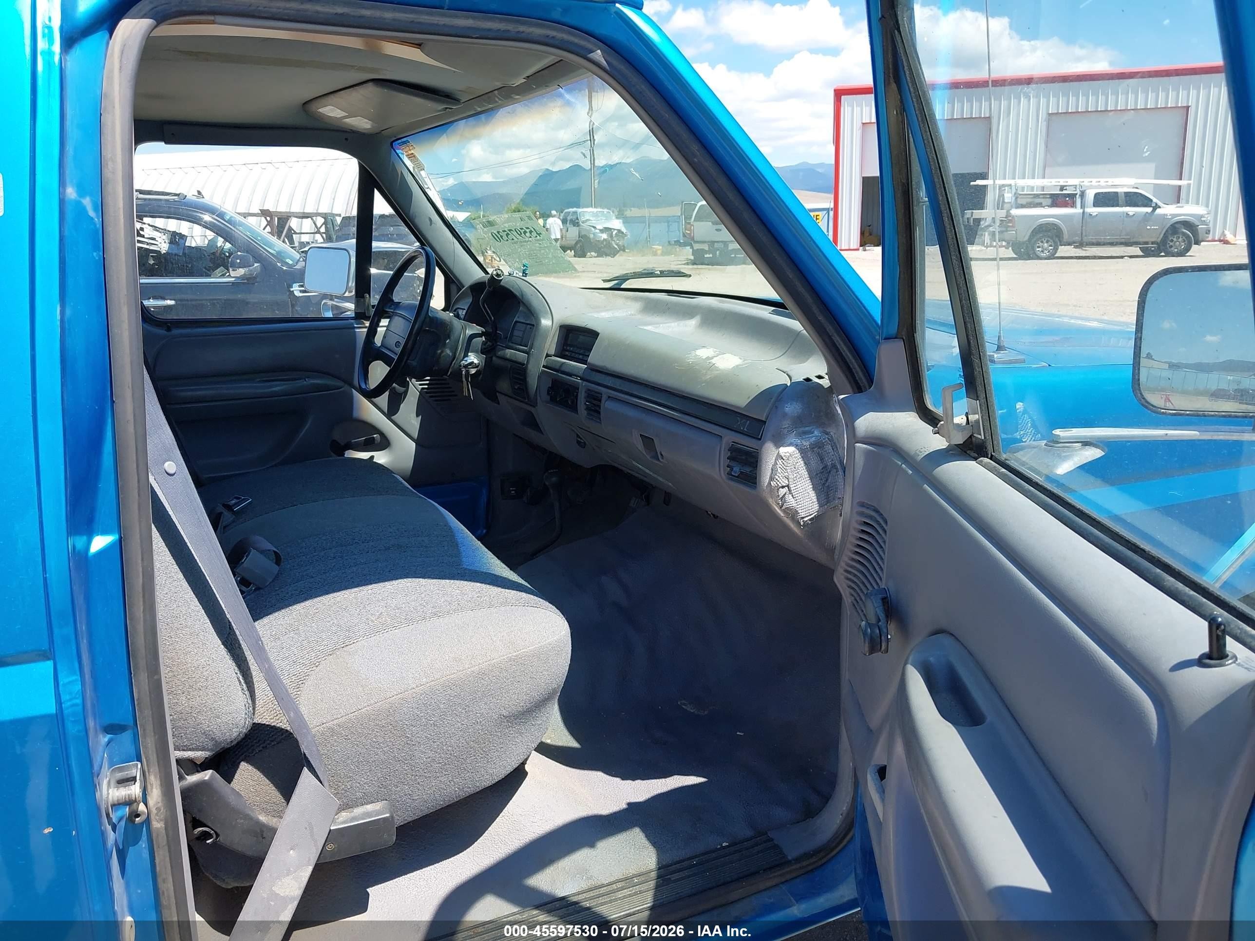 1994 Ford F150   Blue vin: 1FTEF14H8RLB22076