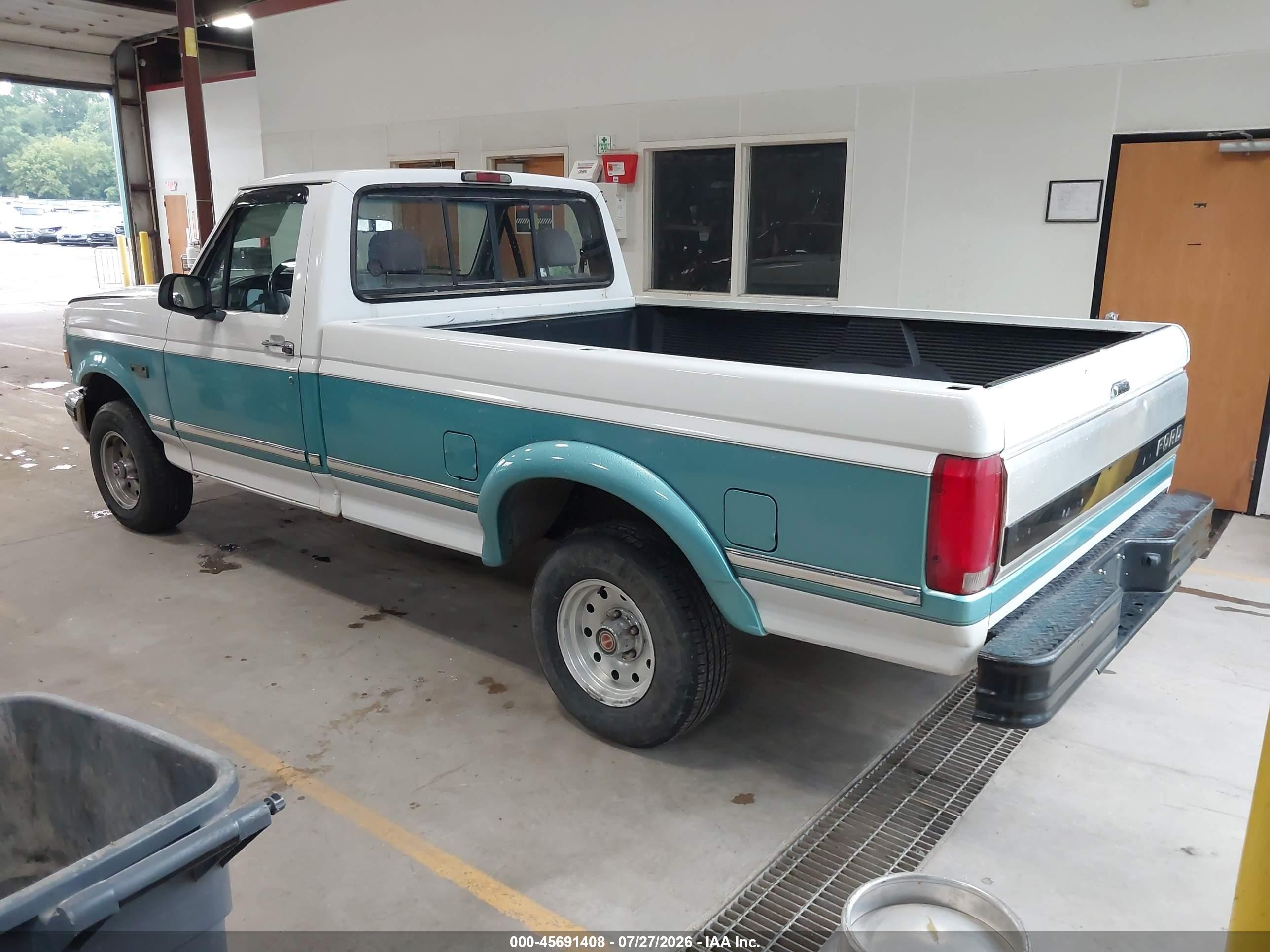 1994 Ford F150   White vin: 1FTEF14N2RLA47493