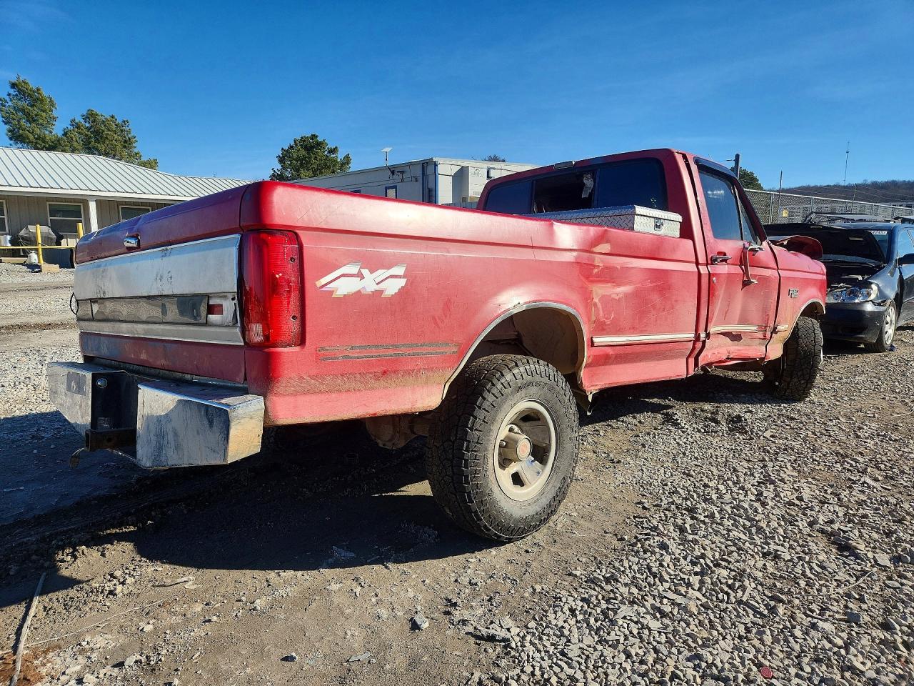 1993 Ford F150 Red vin: 1FTEF14N4PLA54118