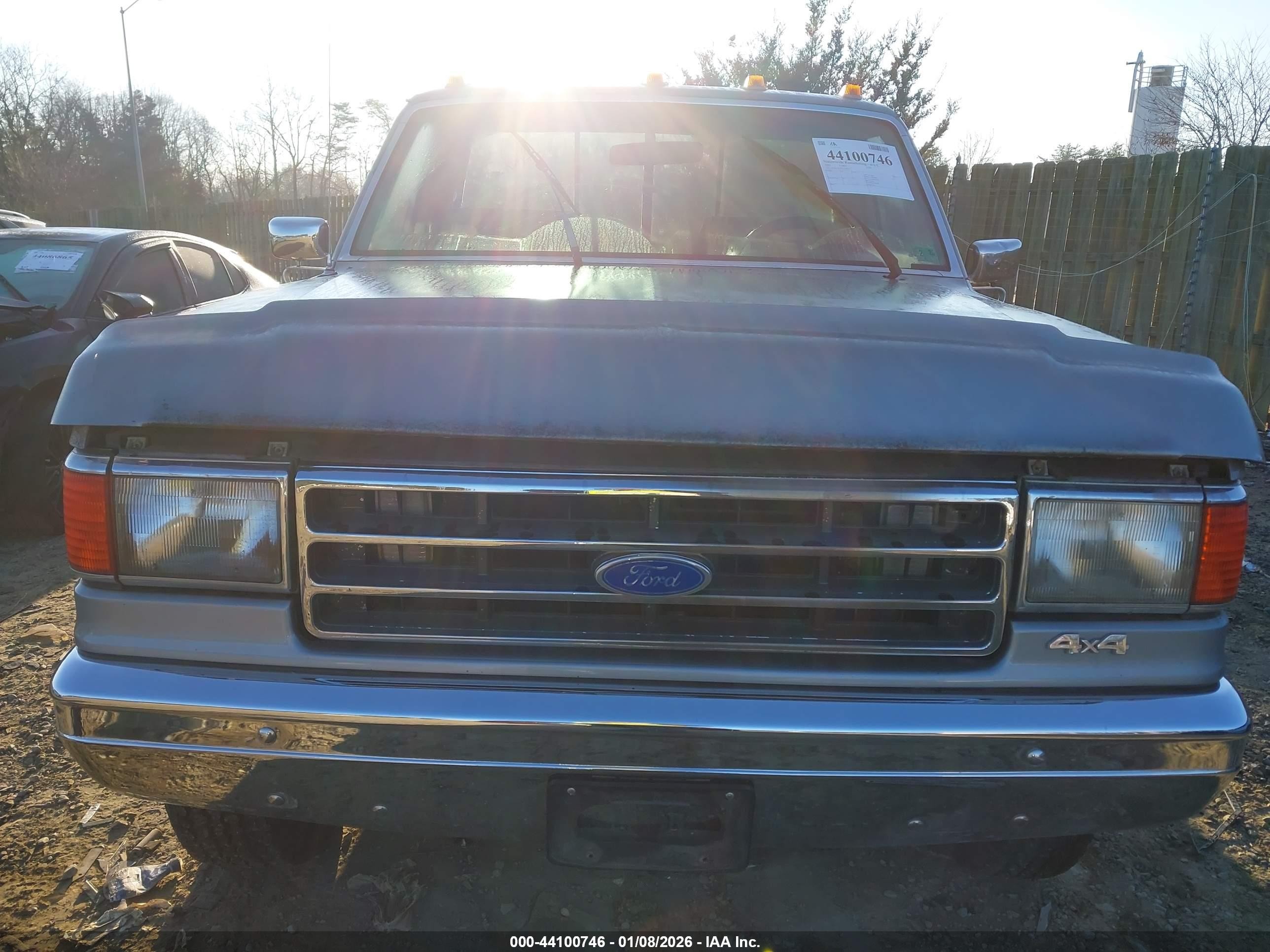 1989 Ford F150   Silver vin: 1FTEF14N5KNA29919