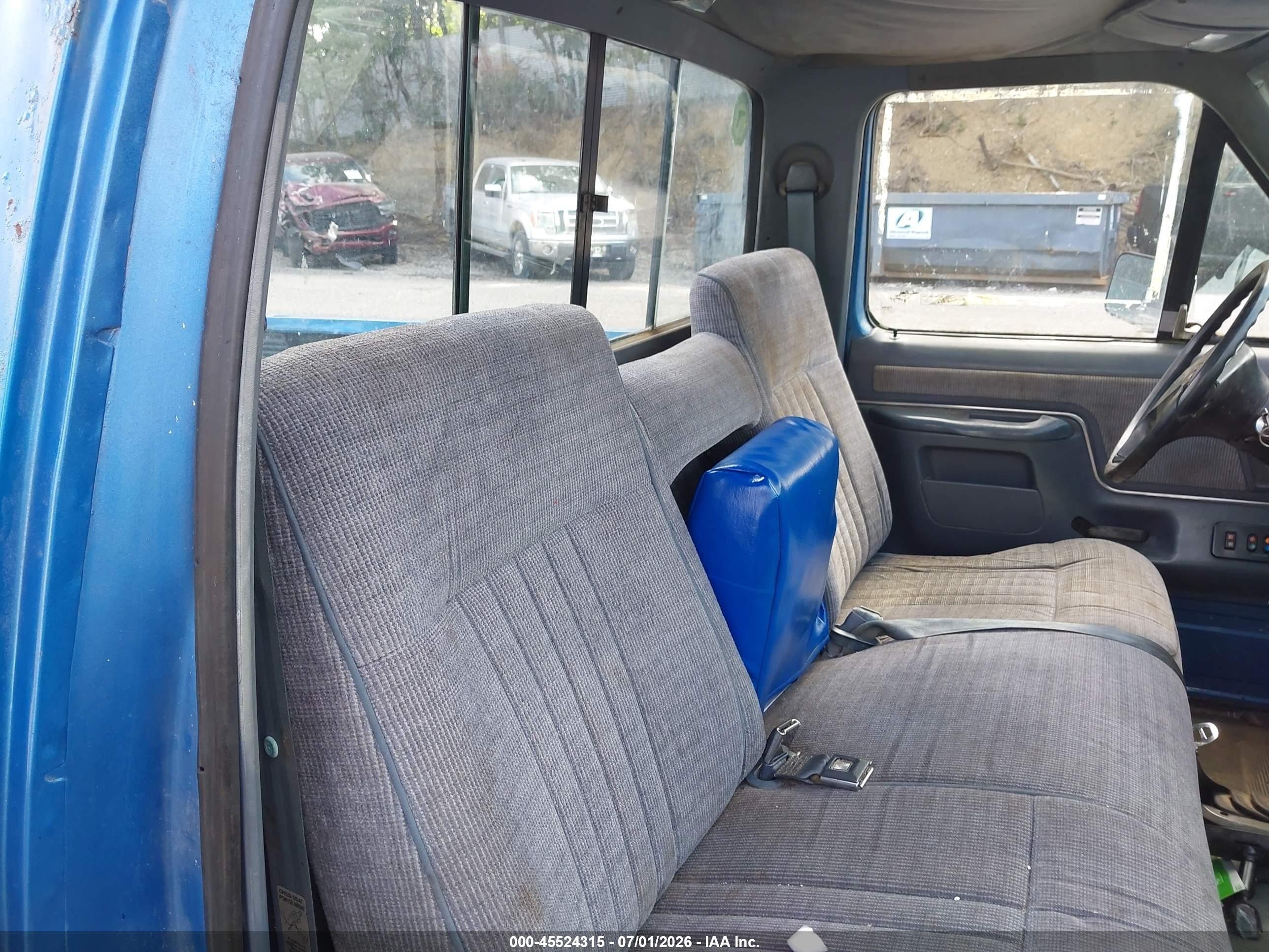 1990 Ford F150   Синий vin: 1FTEF14N5LNB24465