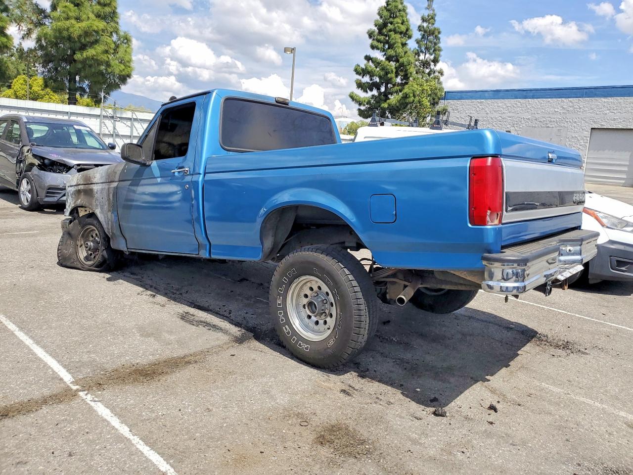 1992 Ford F150 Blue vin: 1FTEF14N7NLA09476
