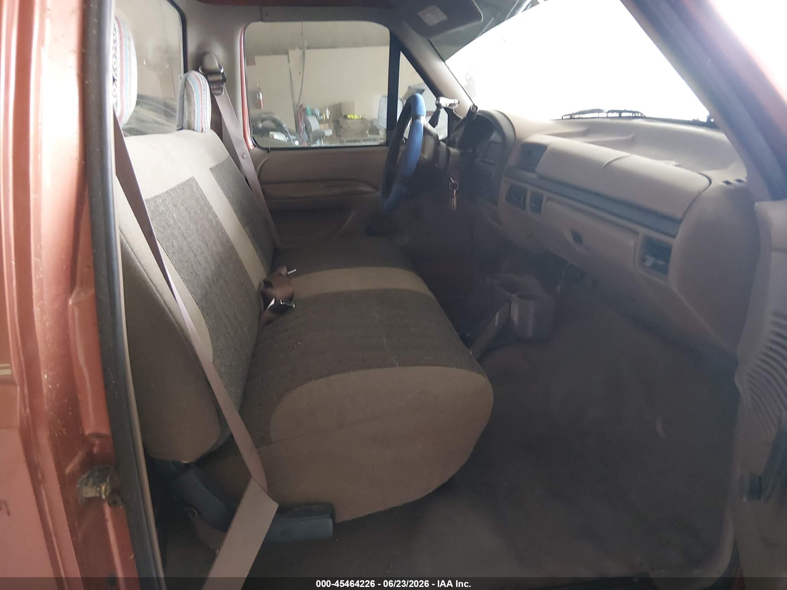 1994 Ford F150   Red vin: 1FTEF14N7RNB08647