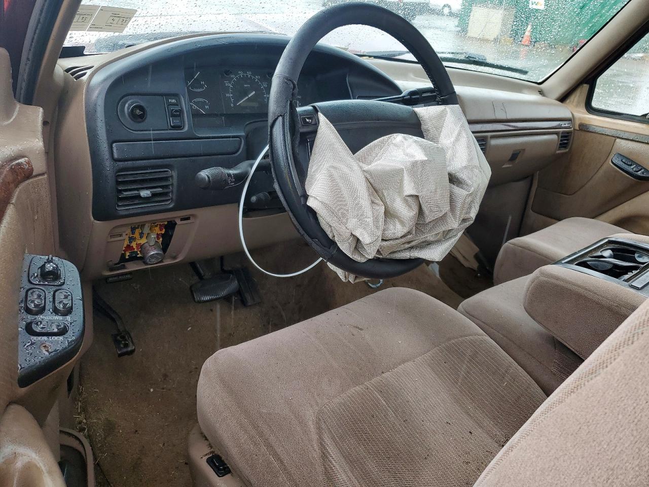 1996 Ford F150 Burgundy vin: 1FTEF14N8TNA07043