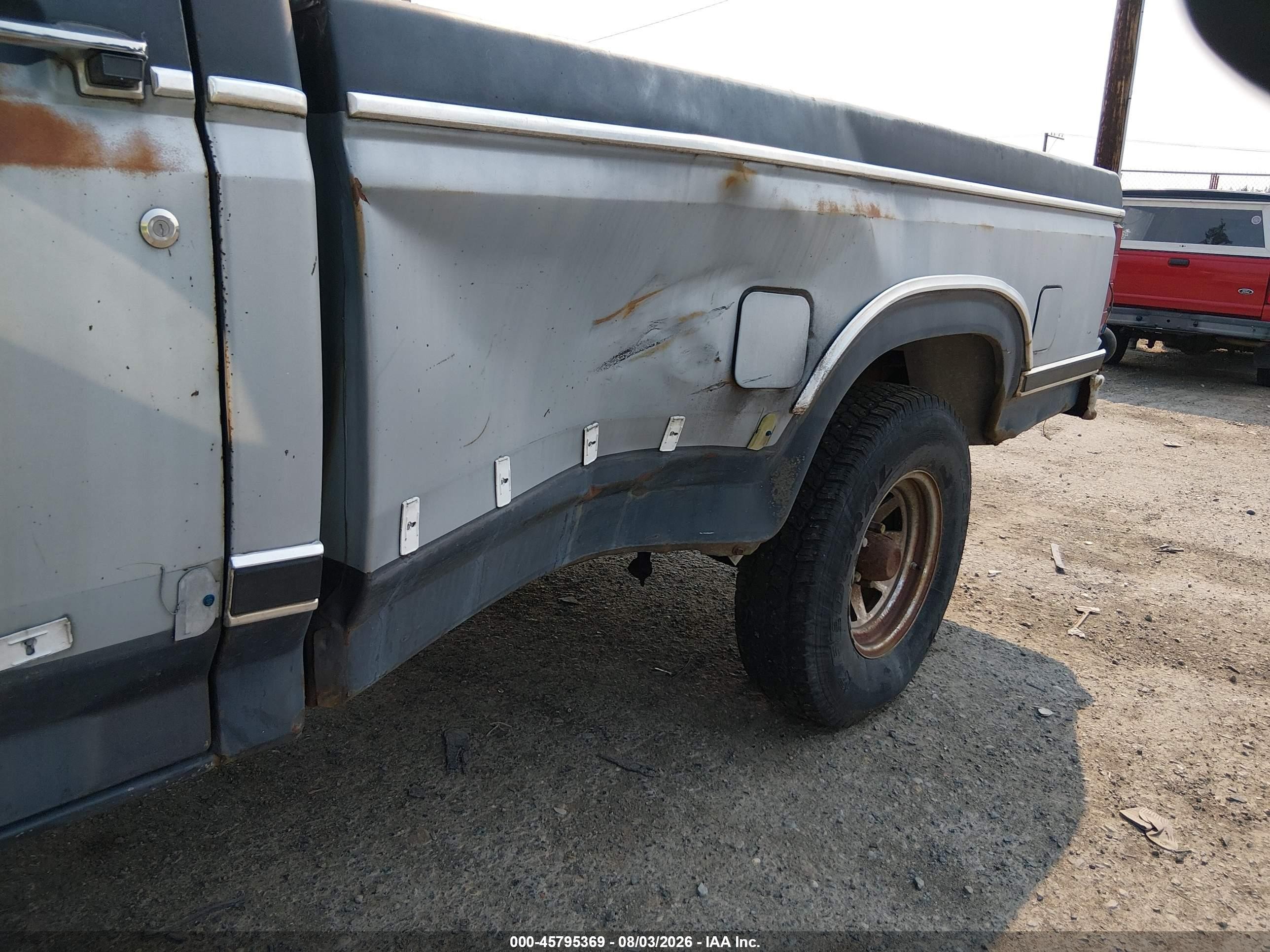 1983 Ford F150   Gray vin: 1FTEF14Y0DRA09826