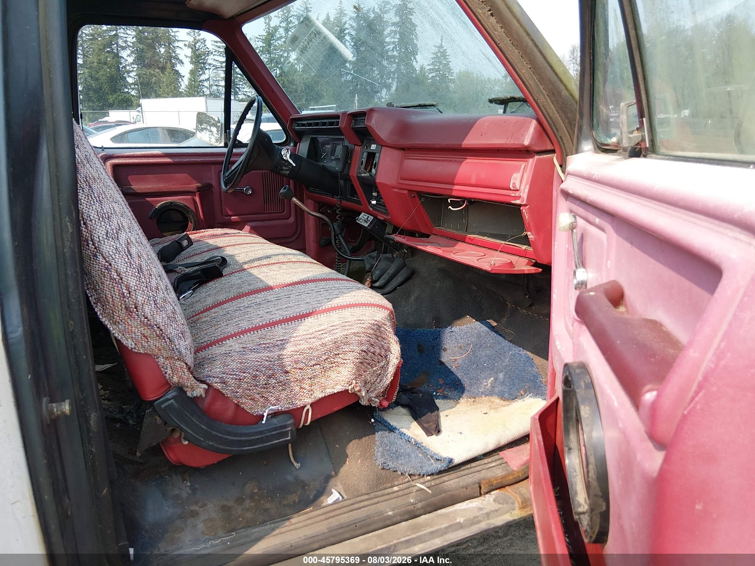 1983 Ford F150   Gray vin: 1FTEF14Y0DRA09826