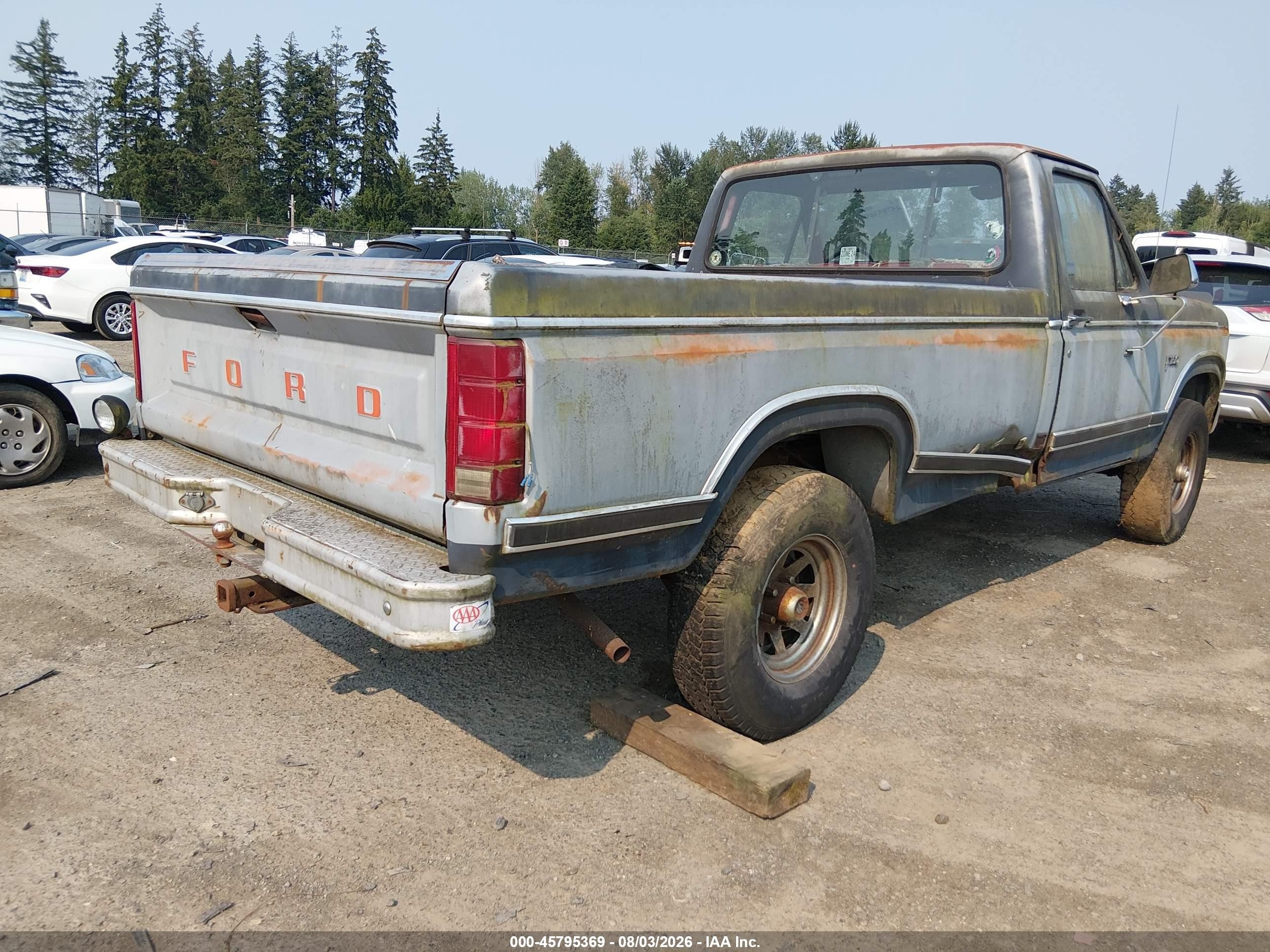 1983 Ford F150   Gray vin: 1FTEF14Y0DRA09826