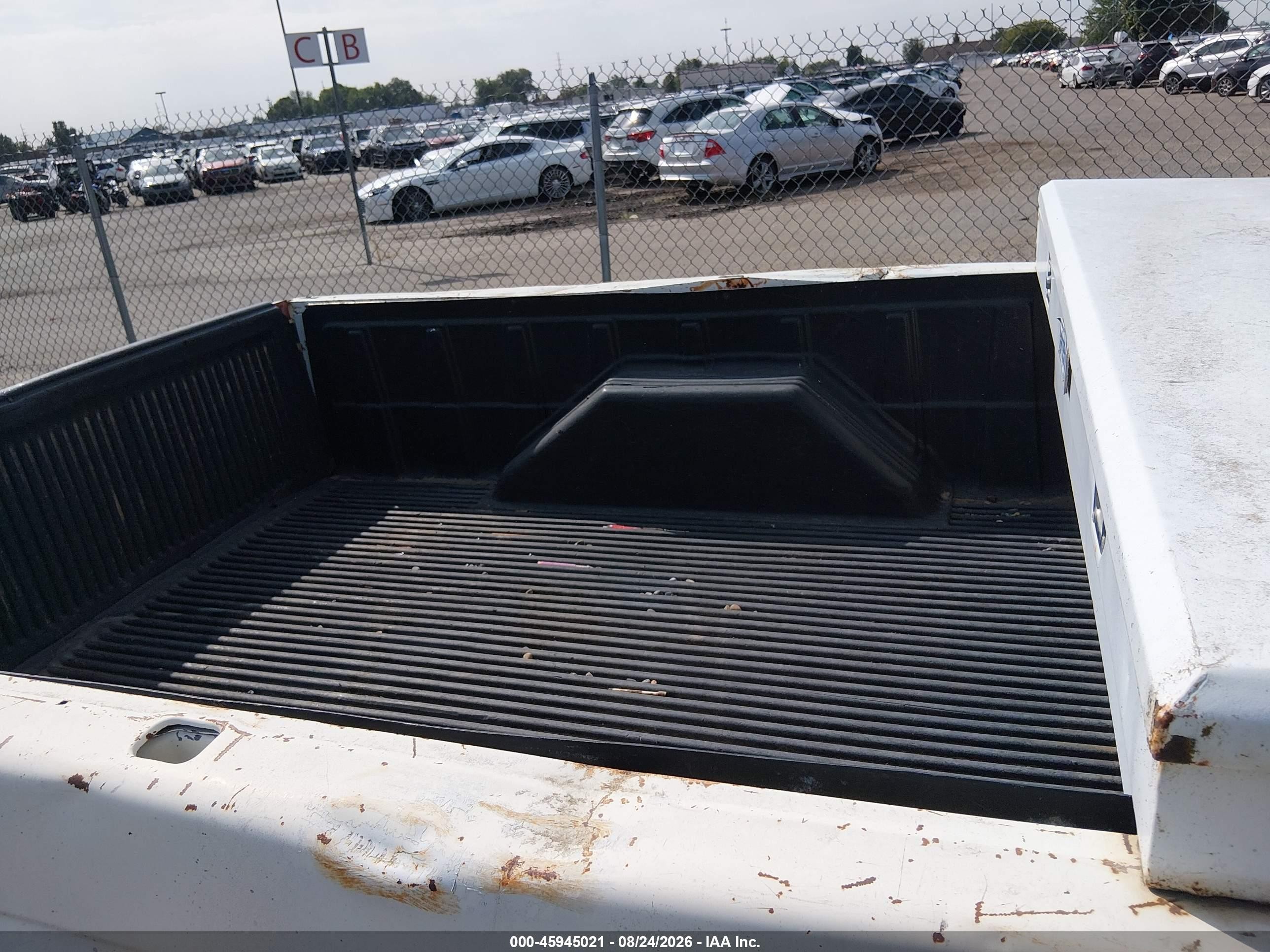 1984 Ford F150   White vin: 1FTEF14Y0EPA94664