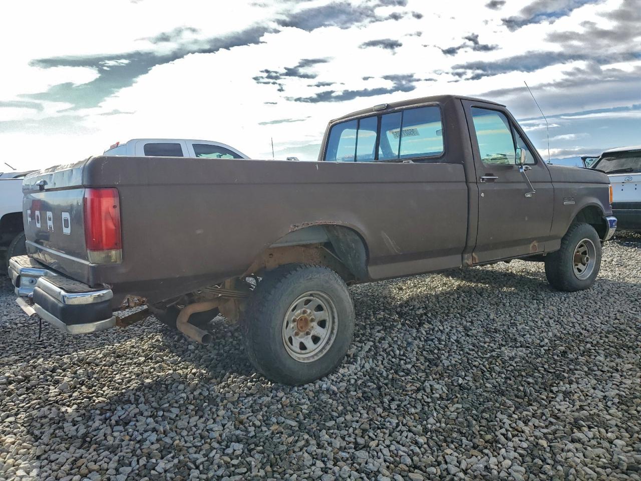 1989 Ford F150 Brown vin: 1FTEF14Y0KLB25799