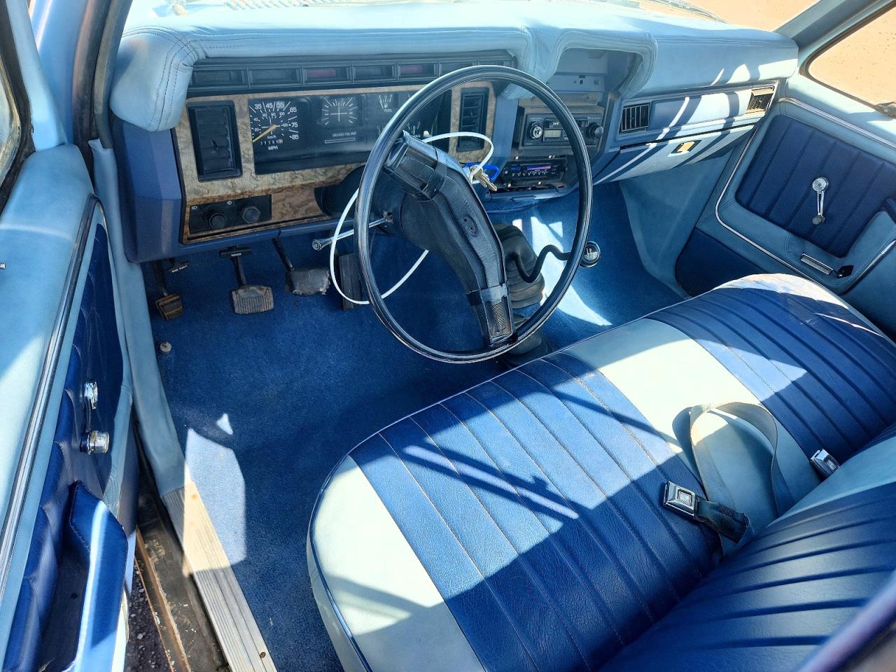 1985 Ford F150 Blue vin: 1FTEF14Y1FPB06435