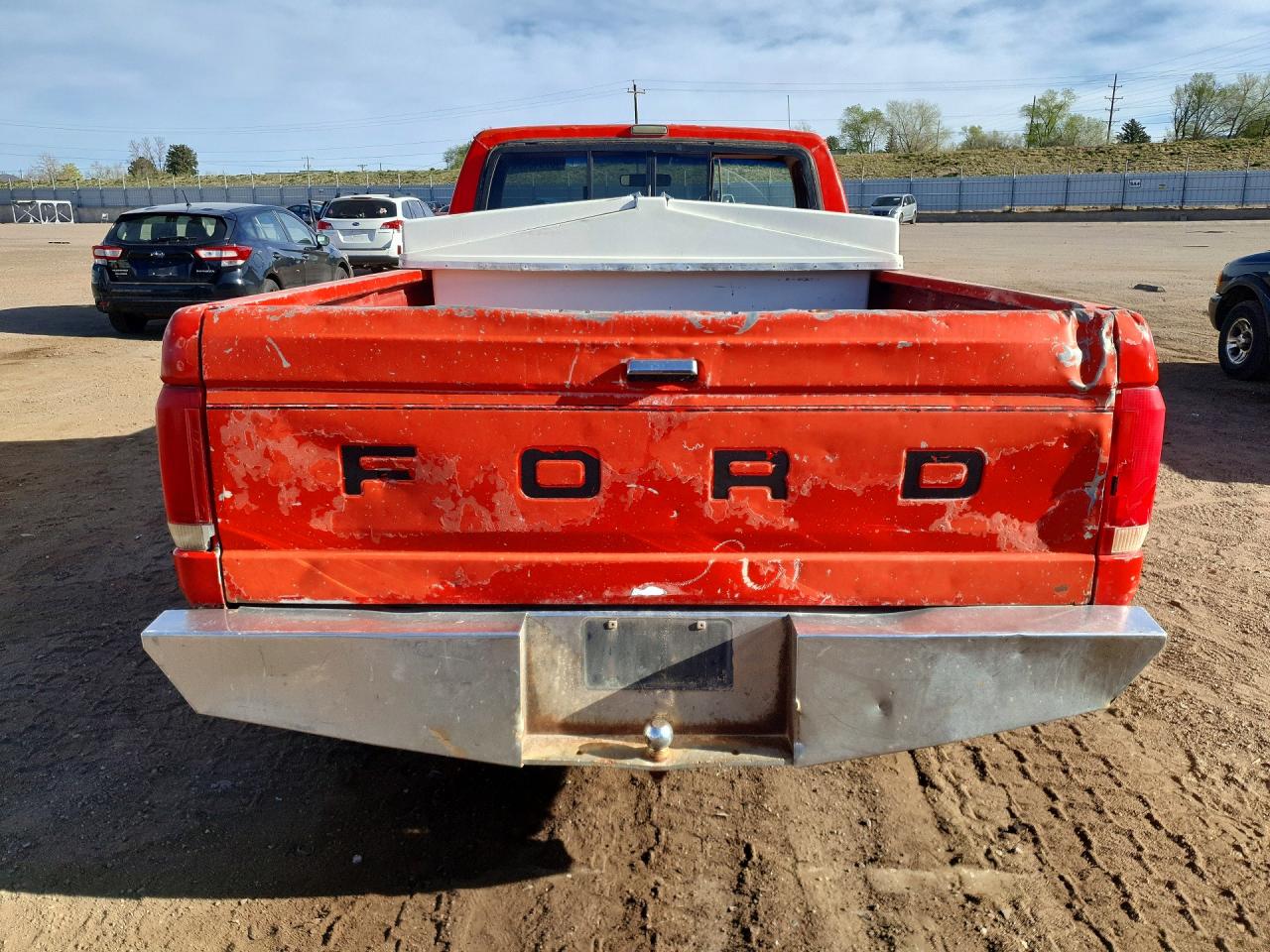 1987 Ford F150 Red vin: 1FTEF14Y4HKA39295