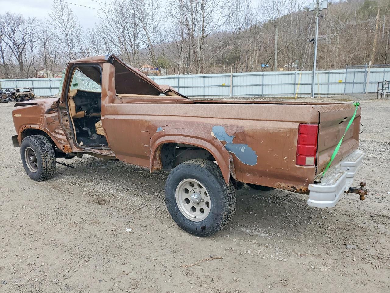1985 Ford F150 Regular Cab Brown vin: 1FTEF14Y8FNA87362