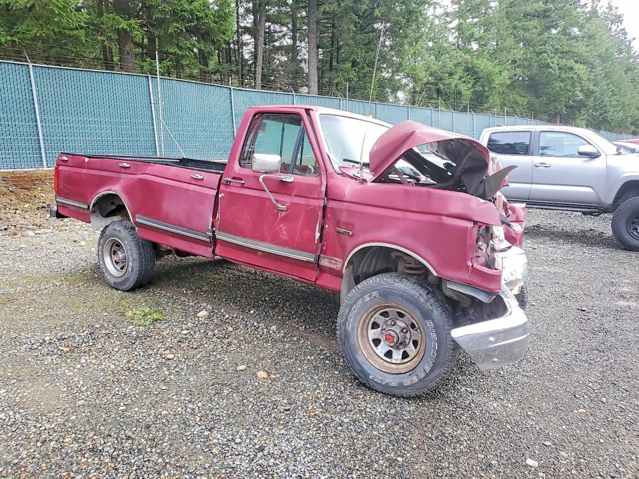 1989 Ford F150 Burgundy vin: 1FTEF14Y9KPA14015