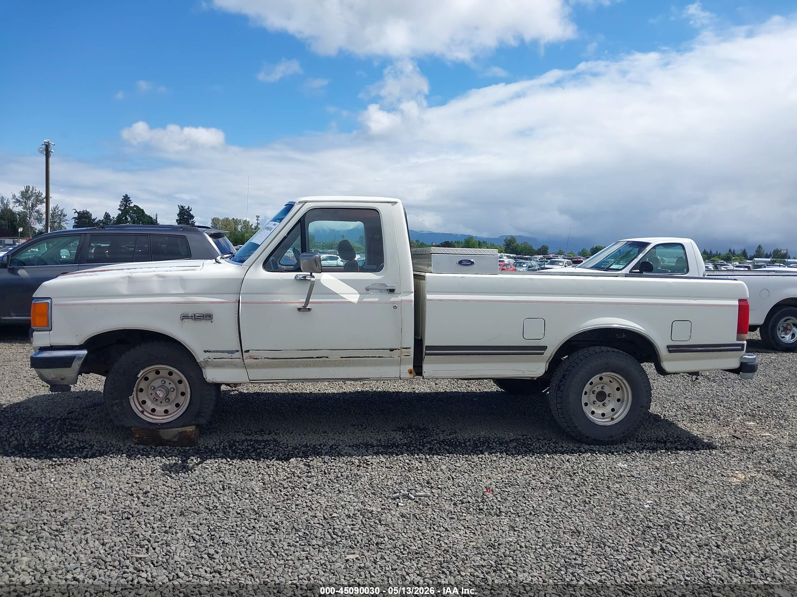 1987 Ford F150   White vin: 1FTEF14YXHLA71548