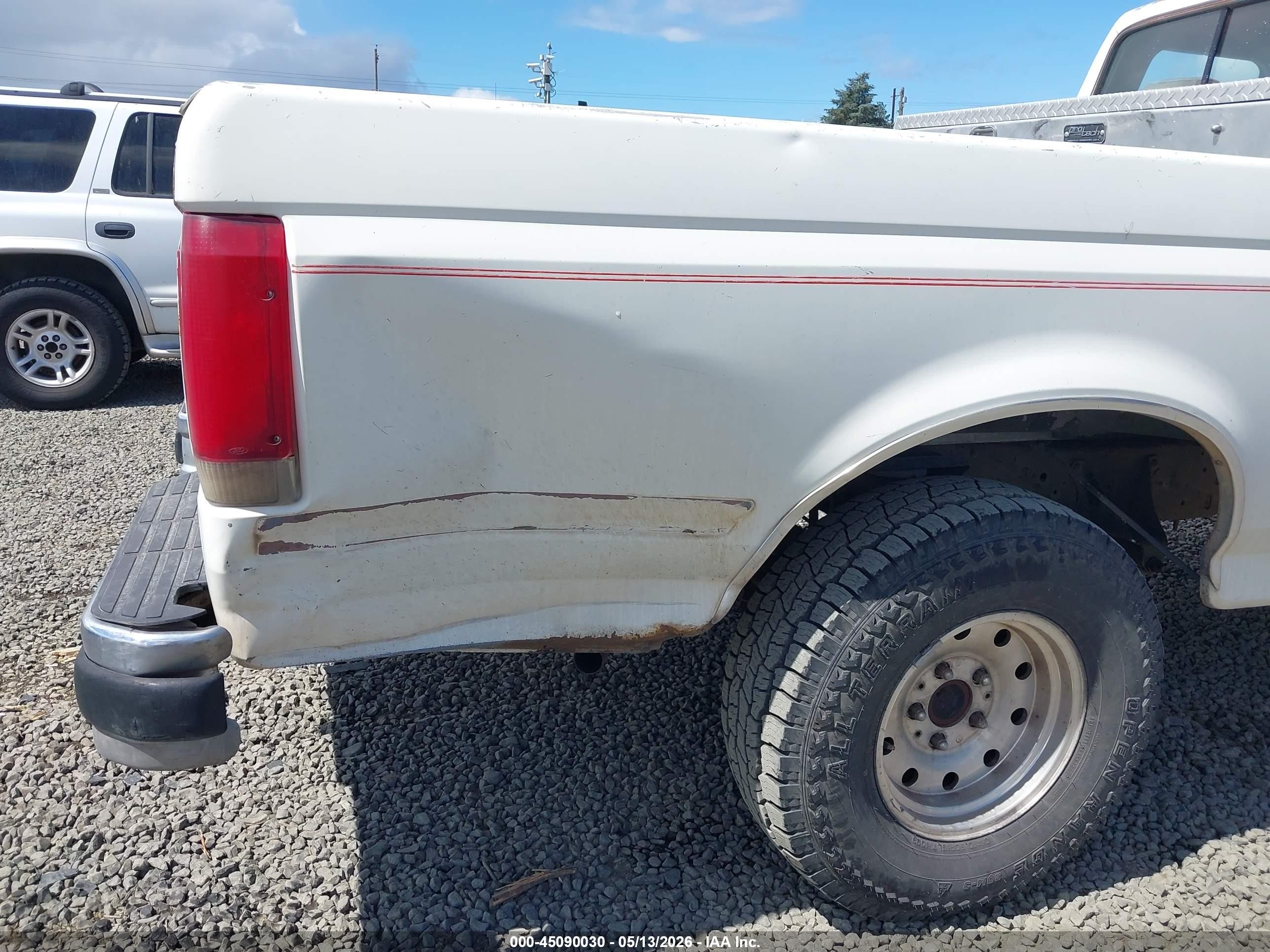 1987 Ford F150   White vin: 1FTEF14YXHLA71548