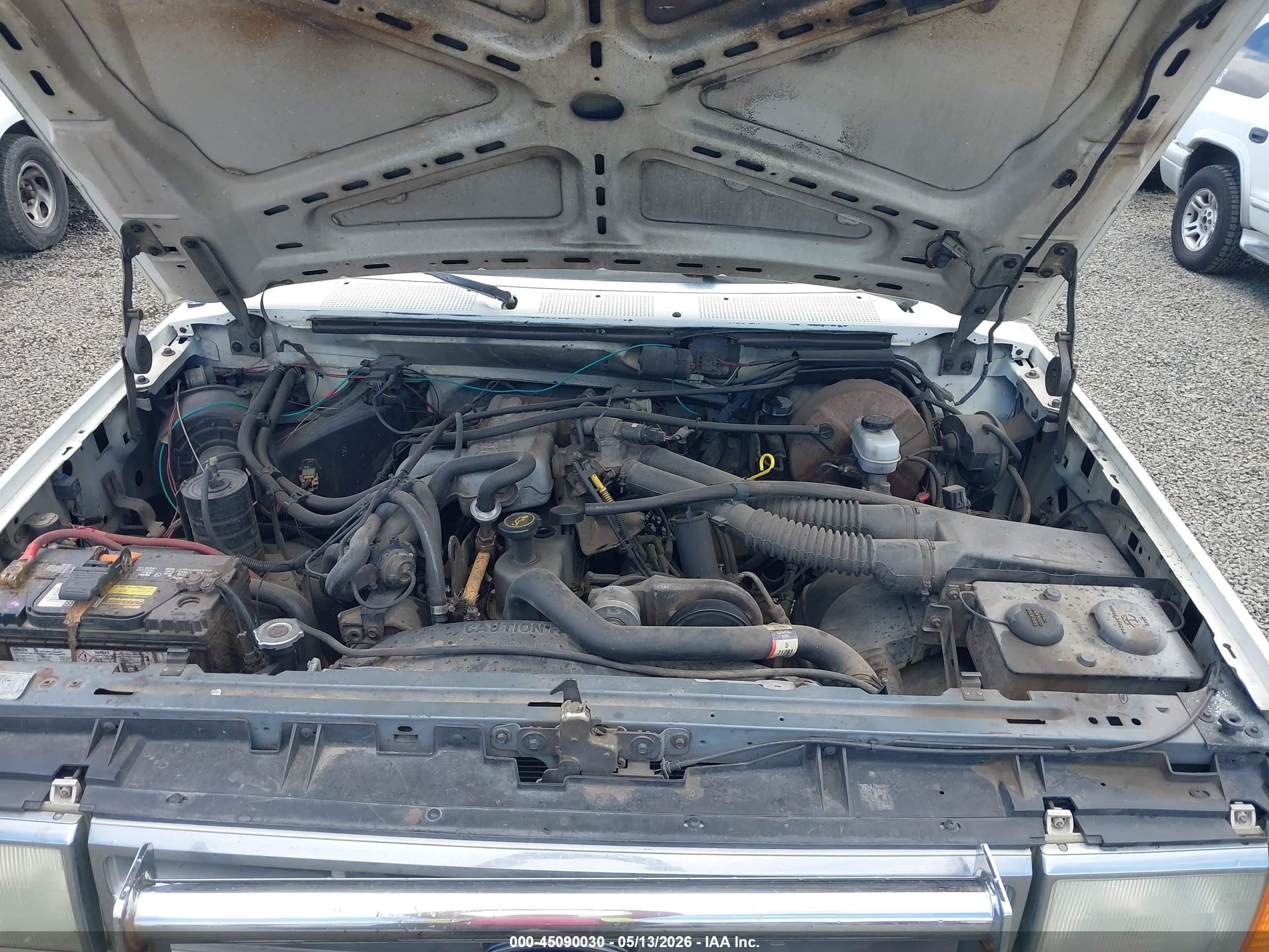 1987 Ford F150   White vin: 1FTEF14YXHLA71548