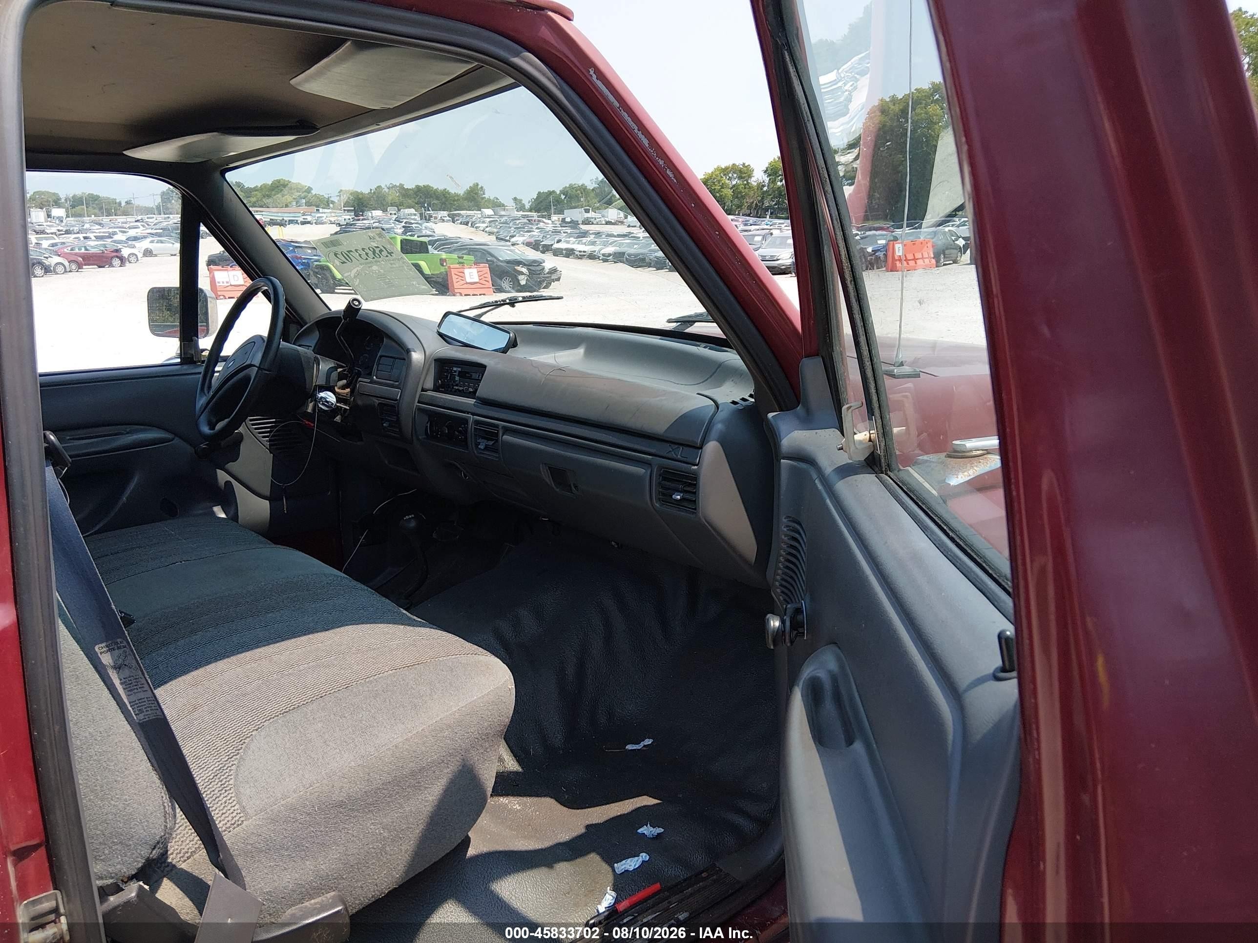 1993 Ford F150   Red vin: 1FTEF14YXPNA69009
