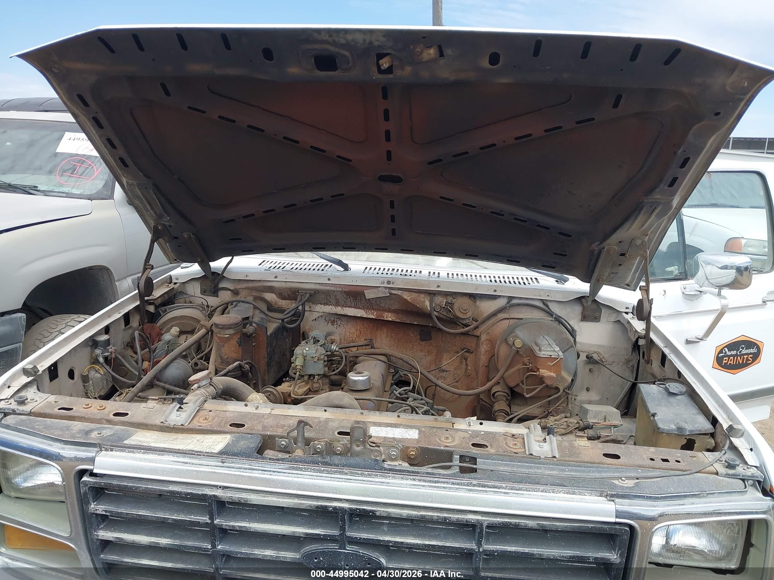1982 Ford F150   Белый vin: 1FTEF15E8CRA19295