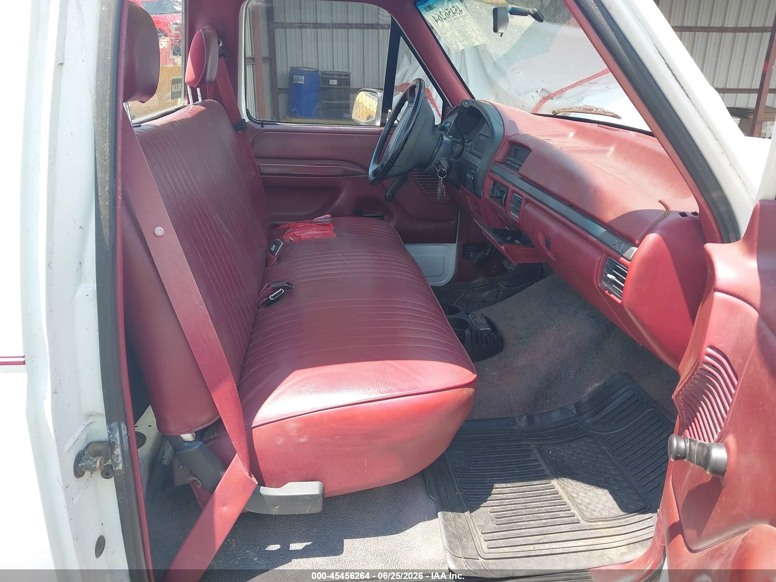 1995 Ford F150   White vin: 1FTEF15H9SNB17574