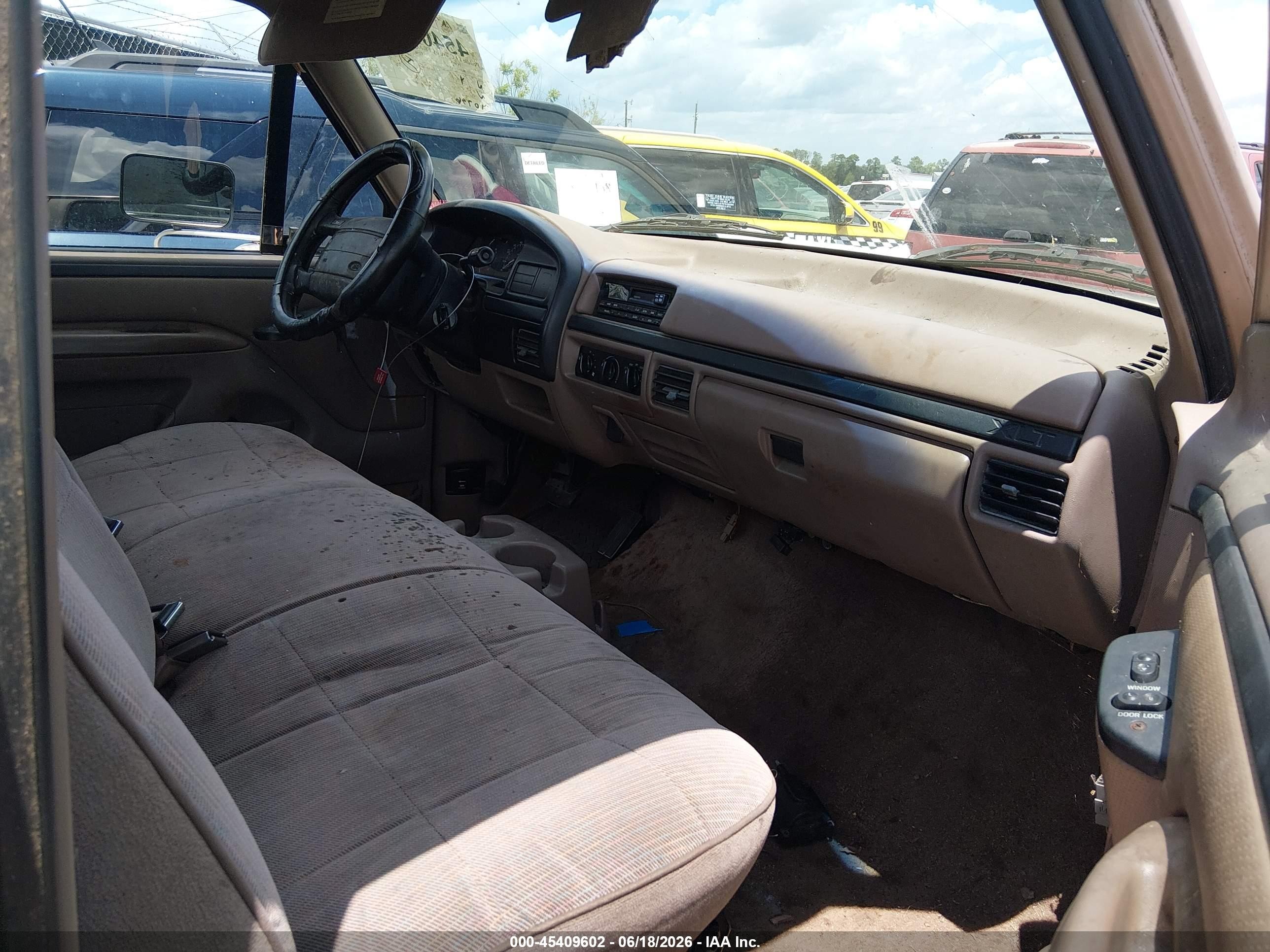 1996 Ford F150 Beige vin: 1FTEF15N2TNA27528